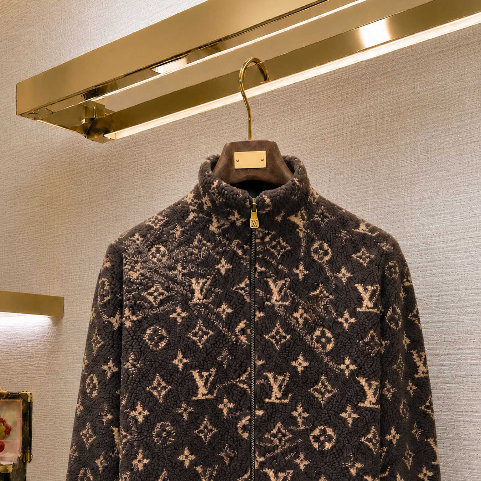 Louis Vuitton Monogram Reversible Fleece Blouson 1AKM2T - DesignerGu