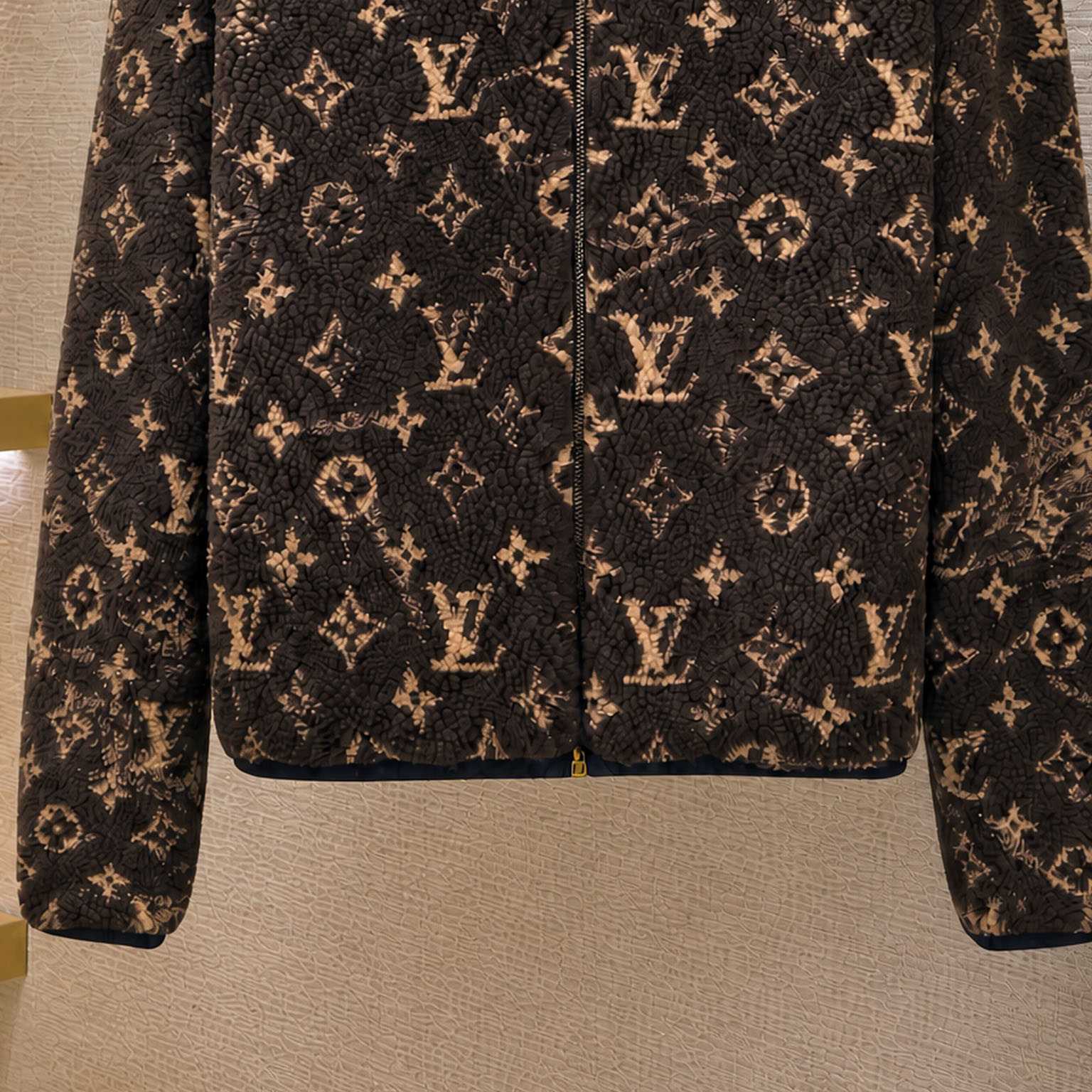 Louis Vuitton Monogram Reversible Fleece Blouson 1AKM2T - DesignerGu