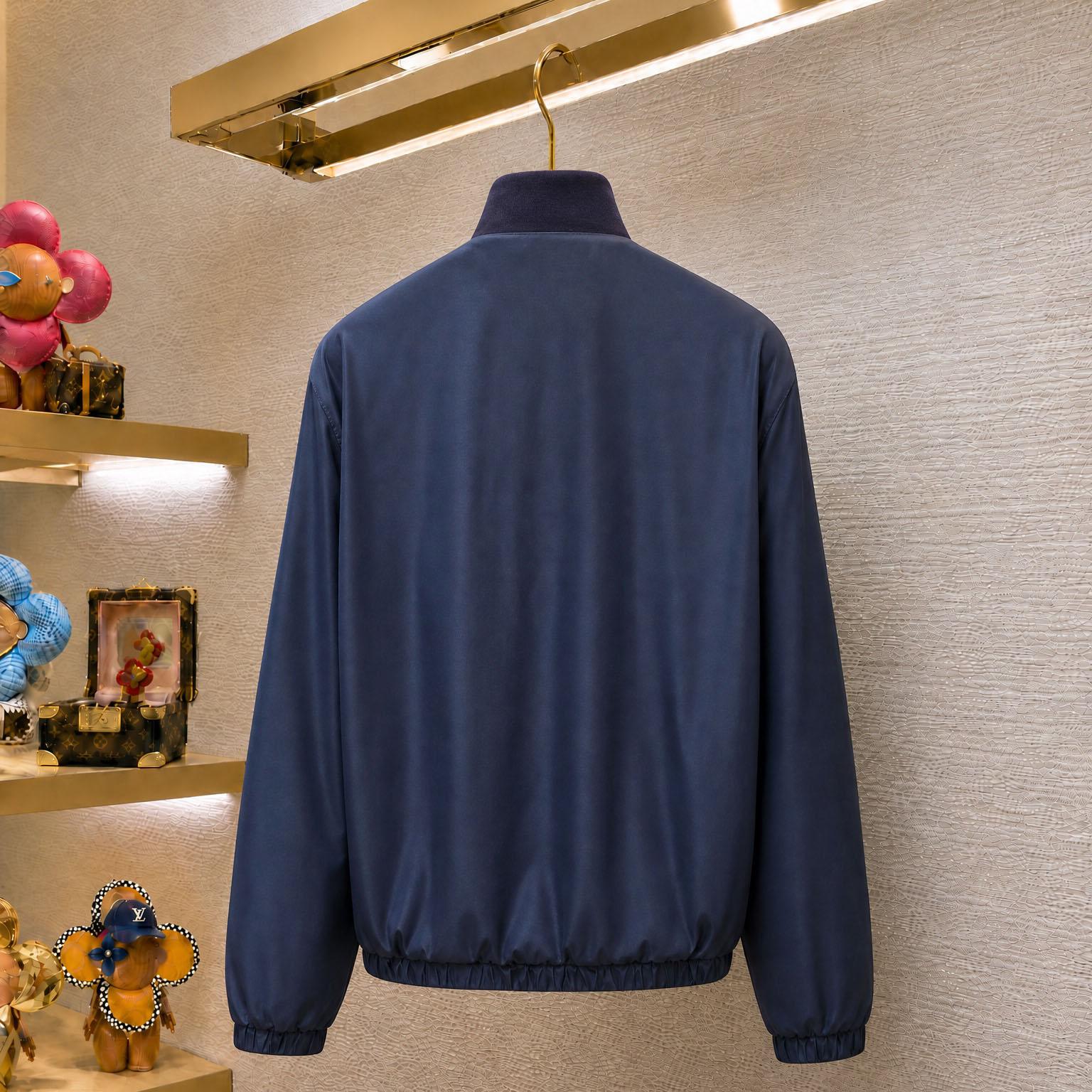 Louis Vuitton Monogram Reversible Fleece Blouson 1AKM2T - DesignerGu