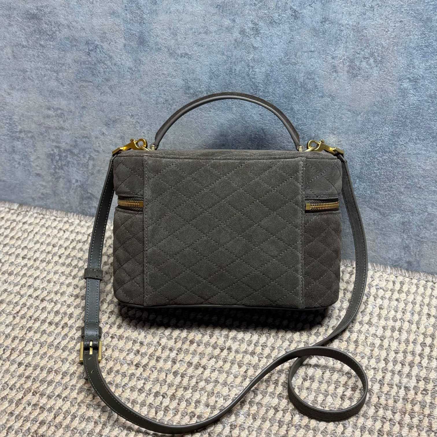 Saint Laurent GABY Vanity large In Suede - DesignerGu