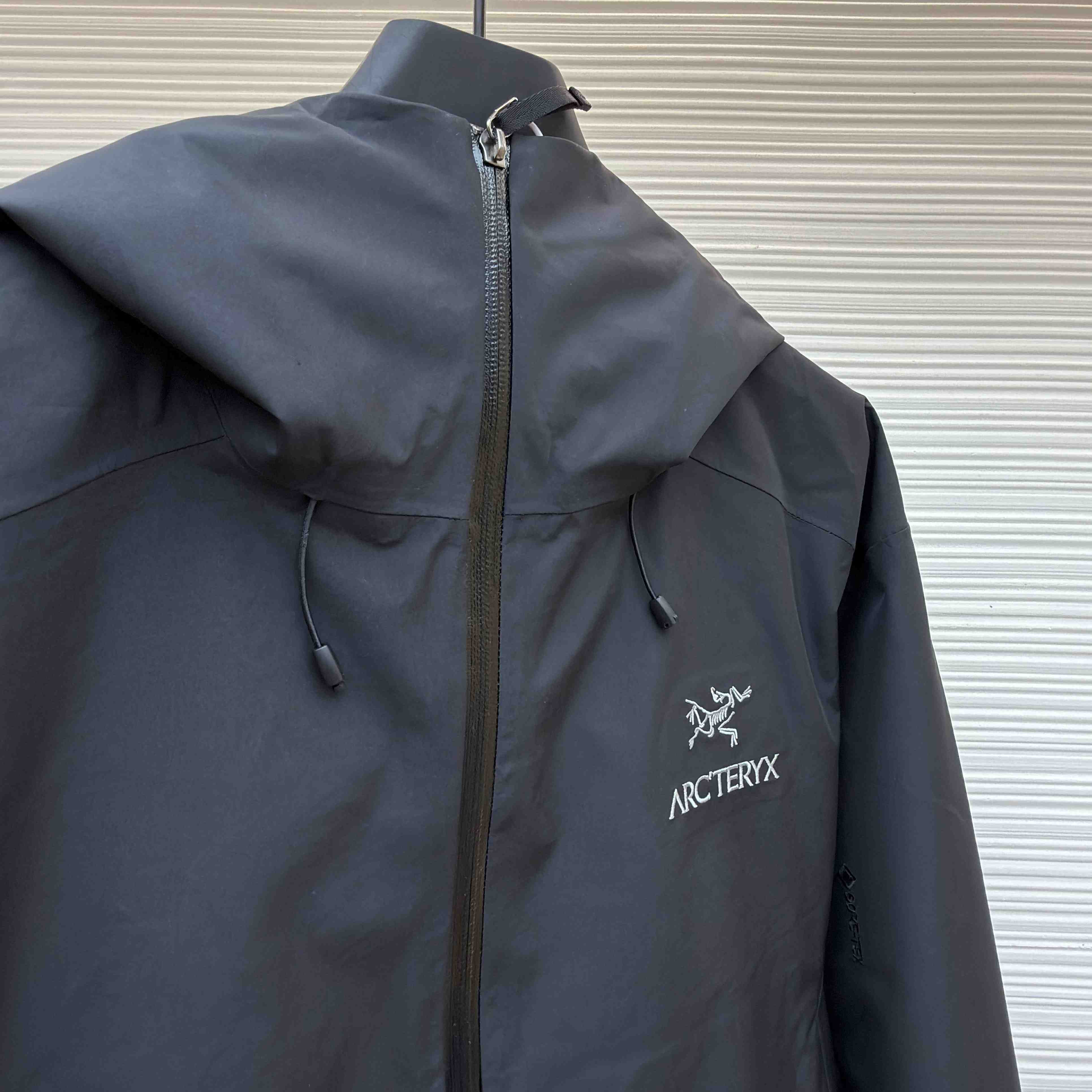Arc'teryx Beta LT Jacket  - DesignerGu