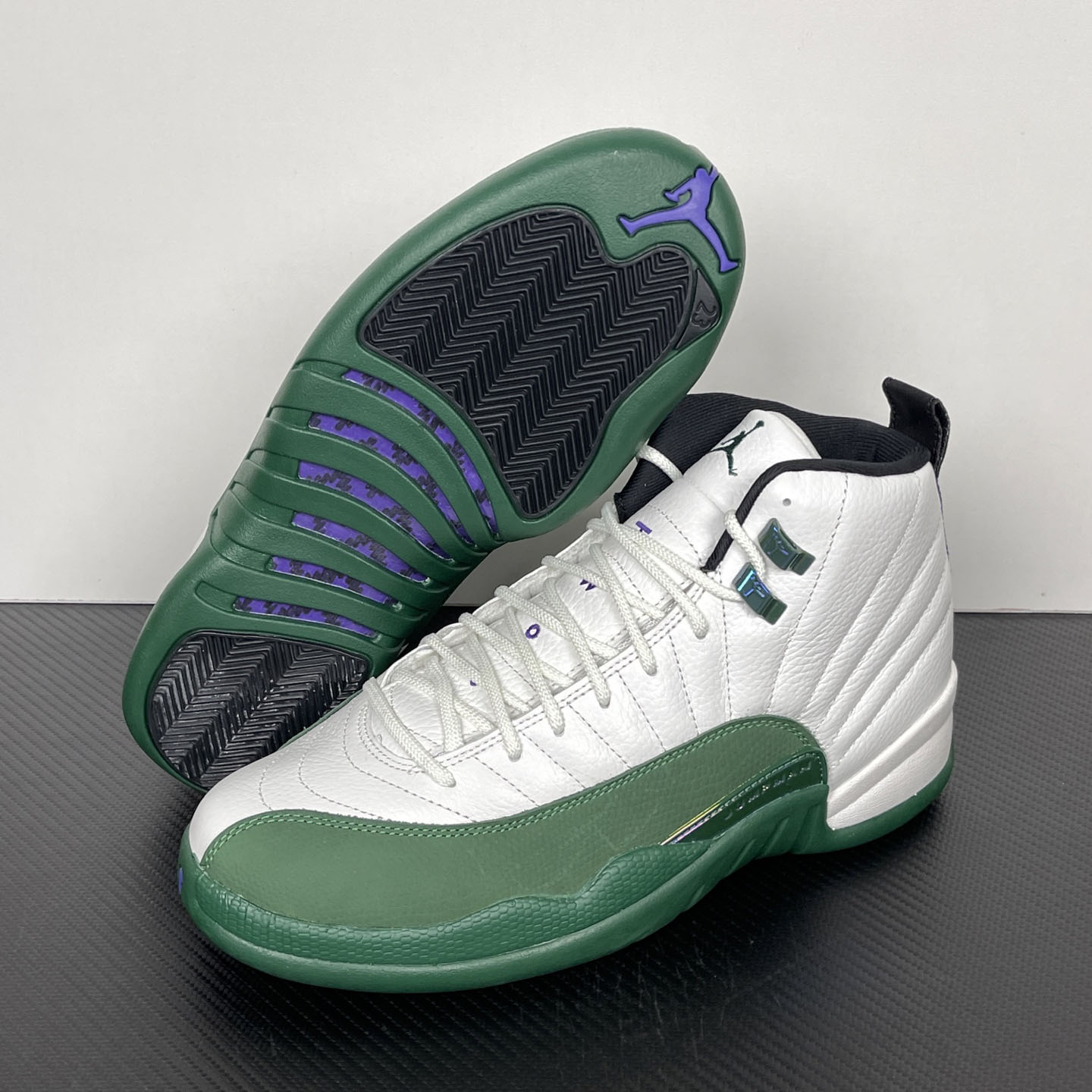 Jordan Air Jordan 12 Bucks   CT8013-103 - DesignerGu