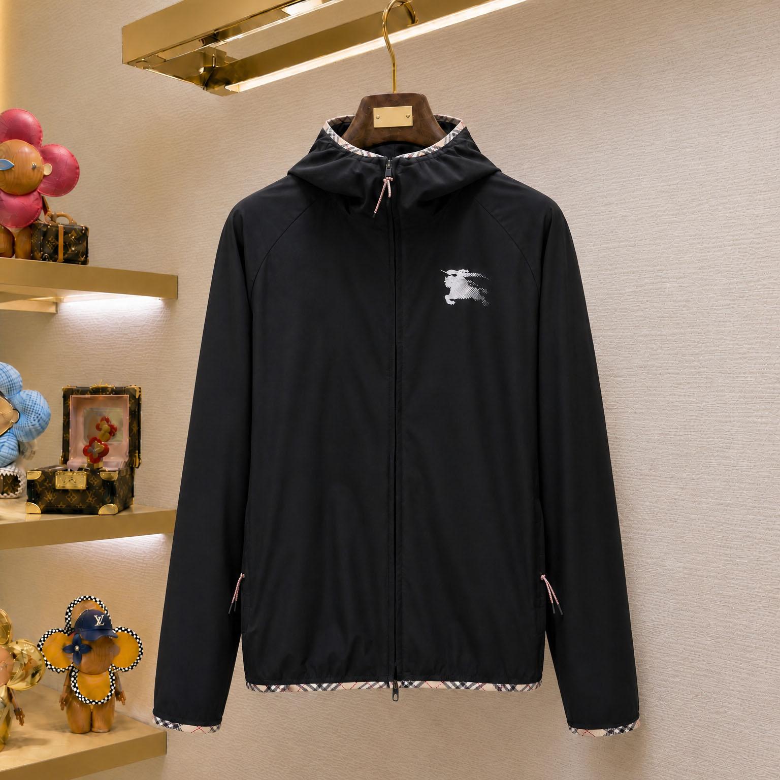 Burberry Nylon Hooded Jacket - DesignerGu