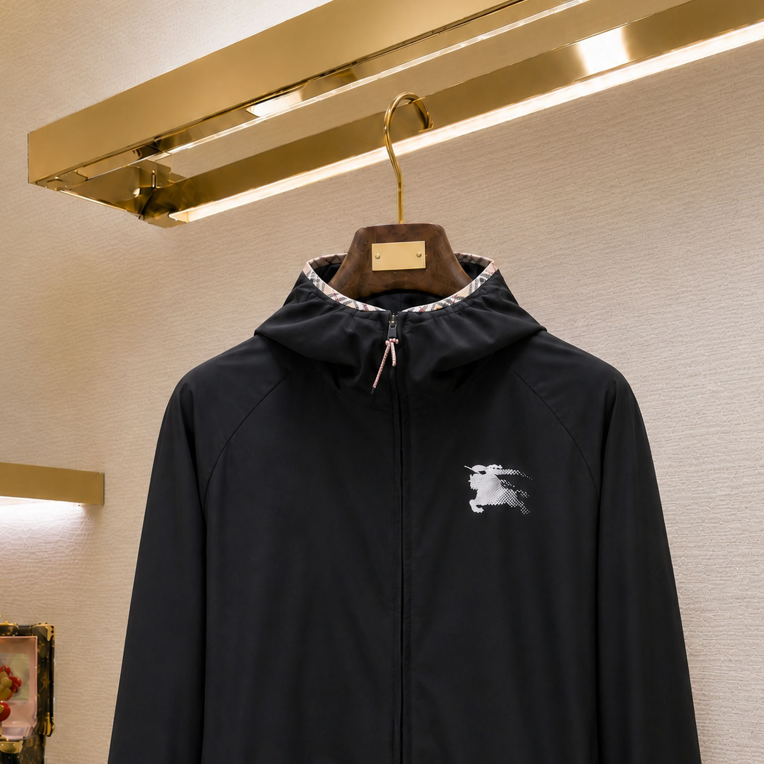 Burberry Nylon Hooded Jacket - DesignerGu