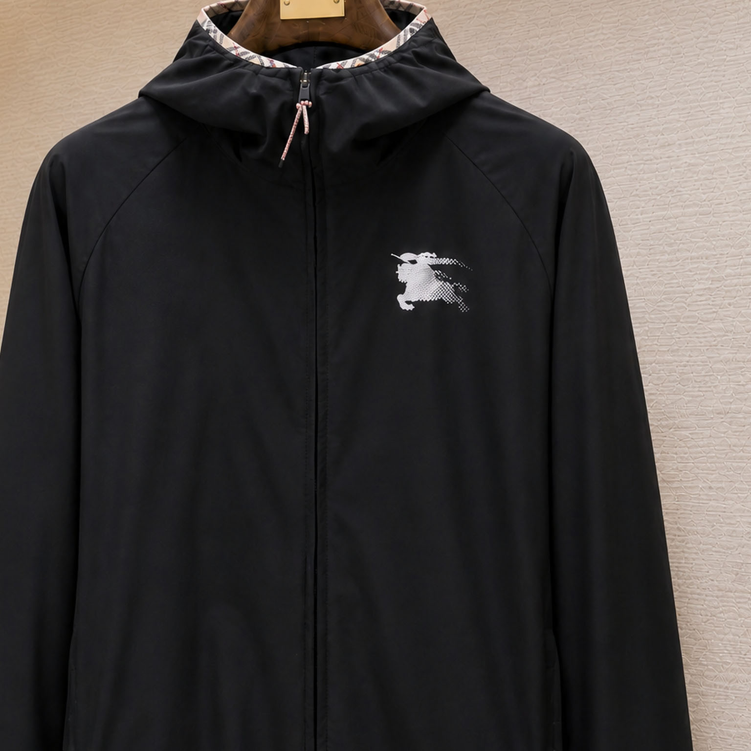 Burberry Nylon Hooded Jacket - DesignerGu