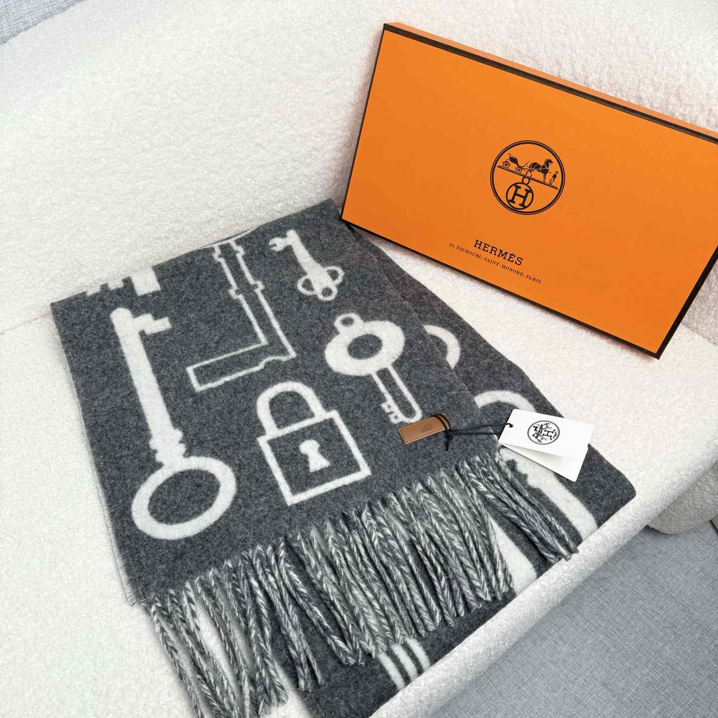 Hermes Casaque Porte-Clefs Scarf - DesignerGu
