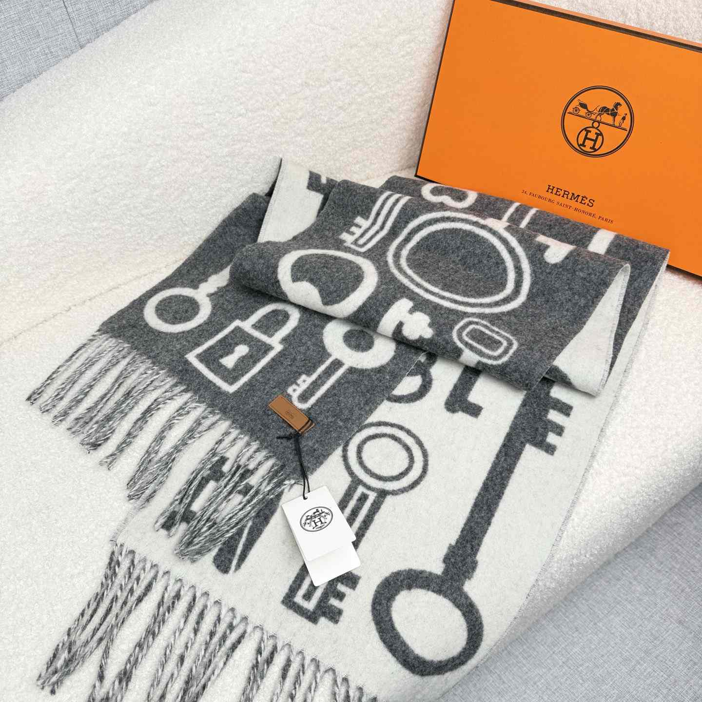 Hermes Casaque Porte-Clefs Scarf - DesignerGu