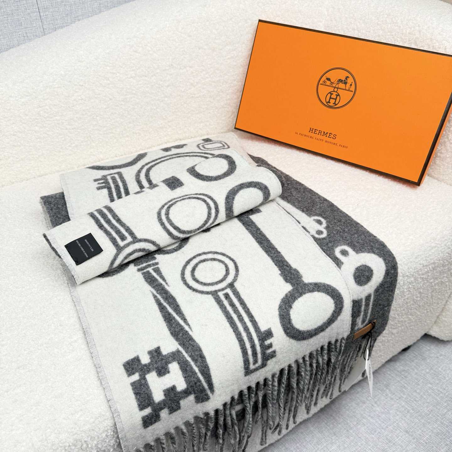 Hermes Casaque Porte-Clefs Scarf - DesignerGu