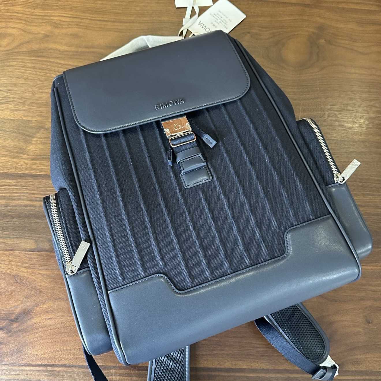Rimowa Flap Backpack （44-37-16  cm） - DesignerGu