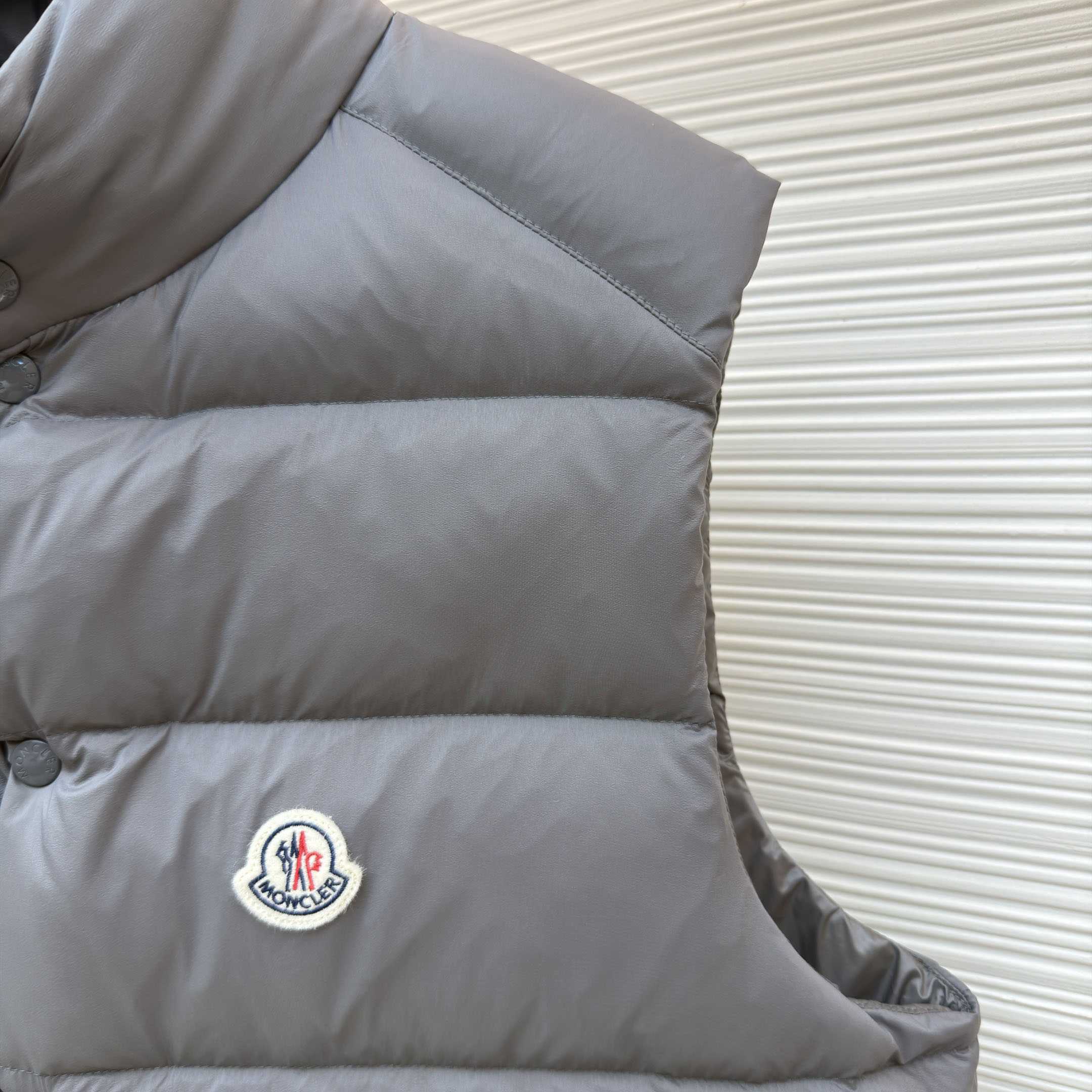 Moncler Tibb Down Gilet - DesignerGu