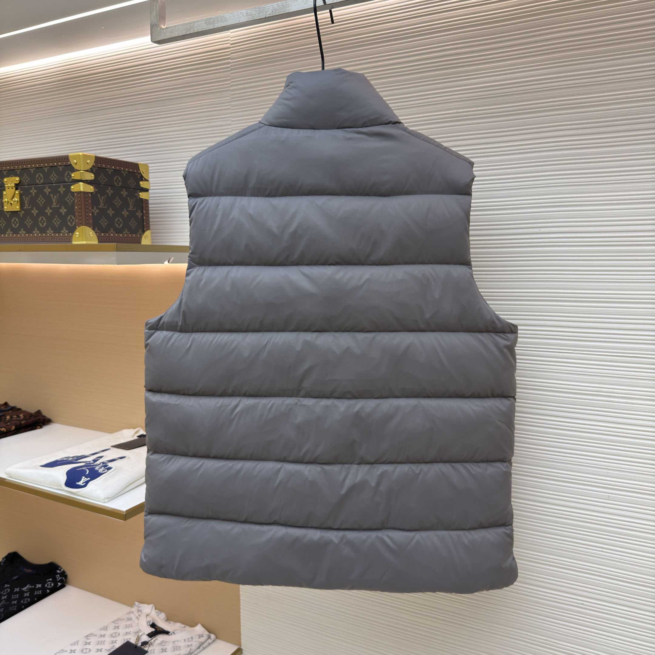 Moncler Tibb Down Gilet - DesignerGu