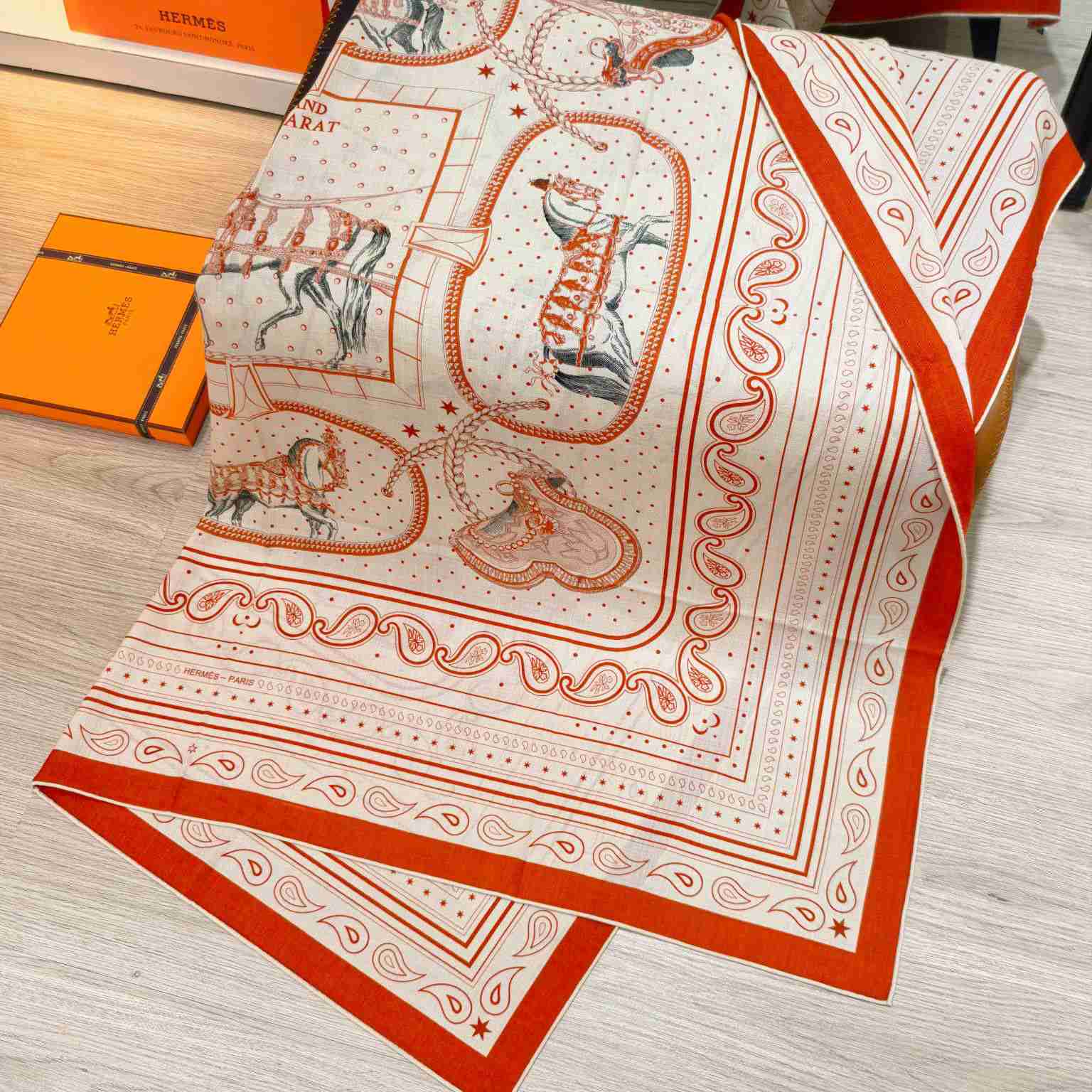 Hermes Grand Apparat Bandana Shawl 140 - DesignerGu