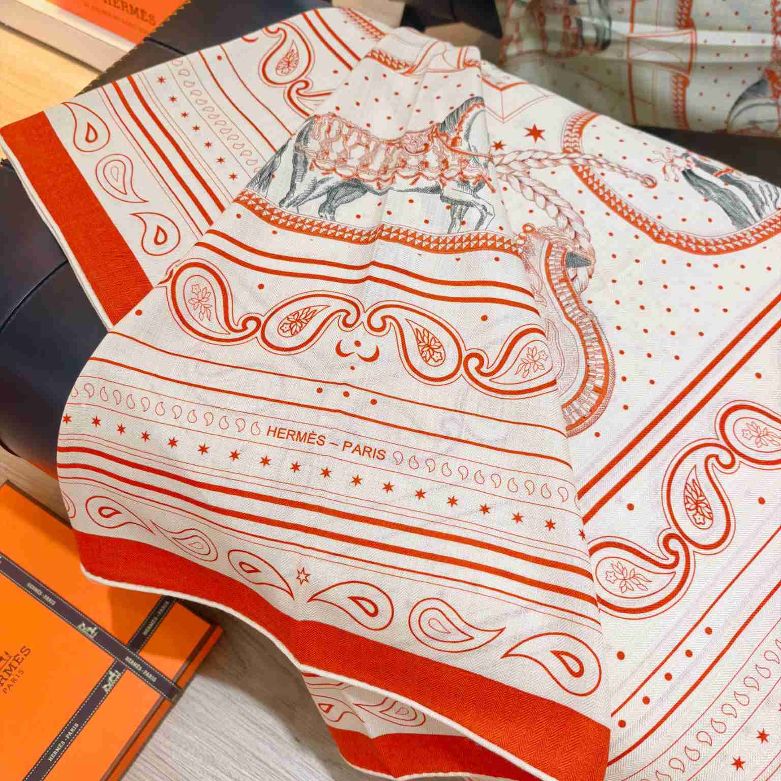 Hermes Grand Apparat Bandana Shawl 140 - DesignerGu