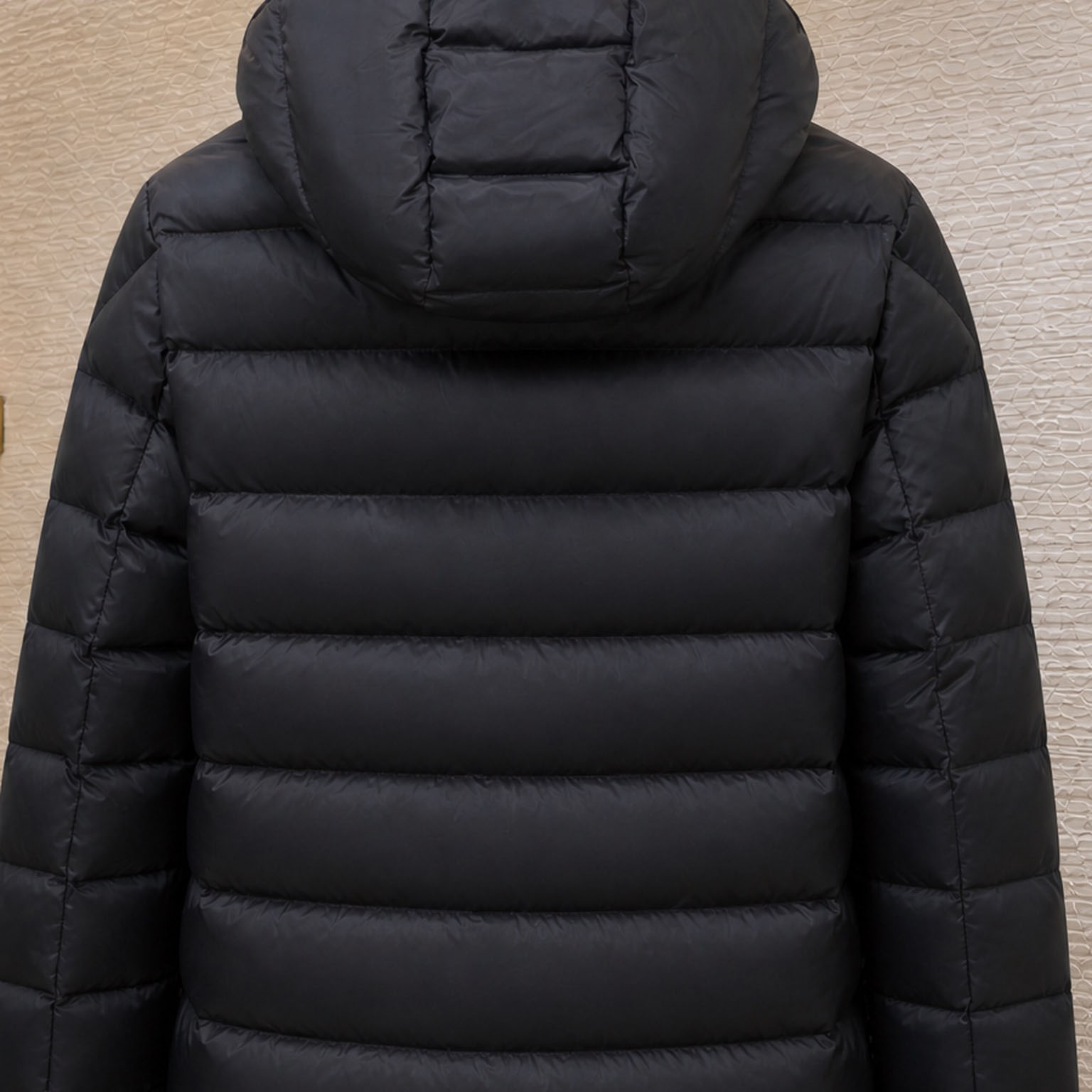 Moncler Verith Hooded Short Down Jacket - DesignerGu