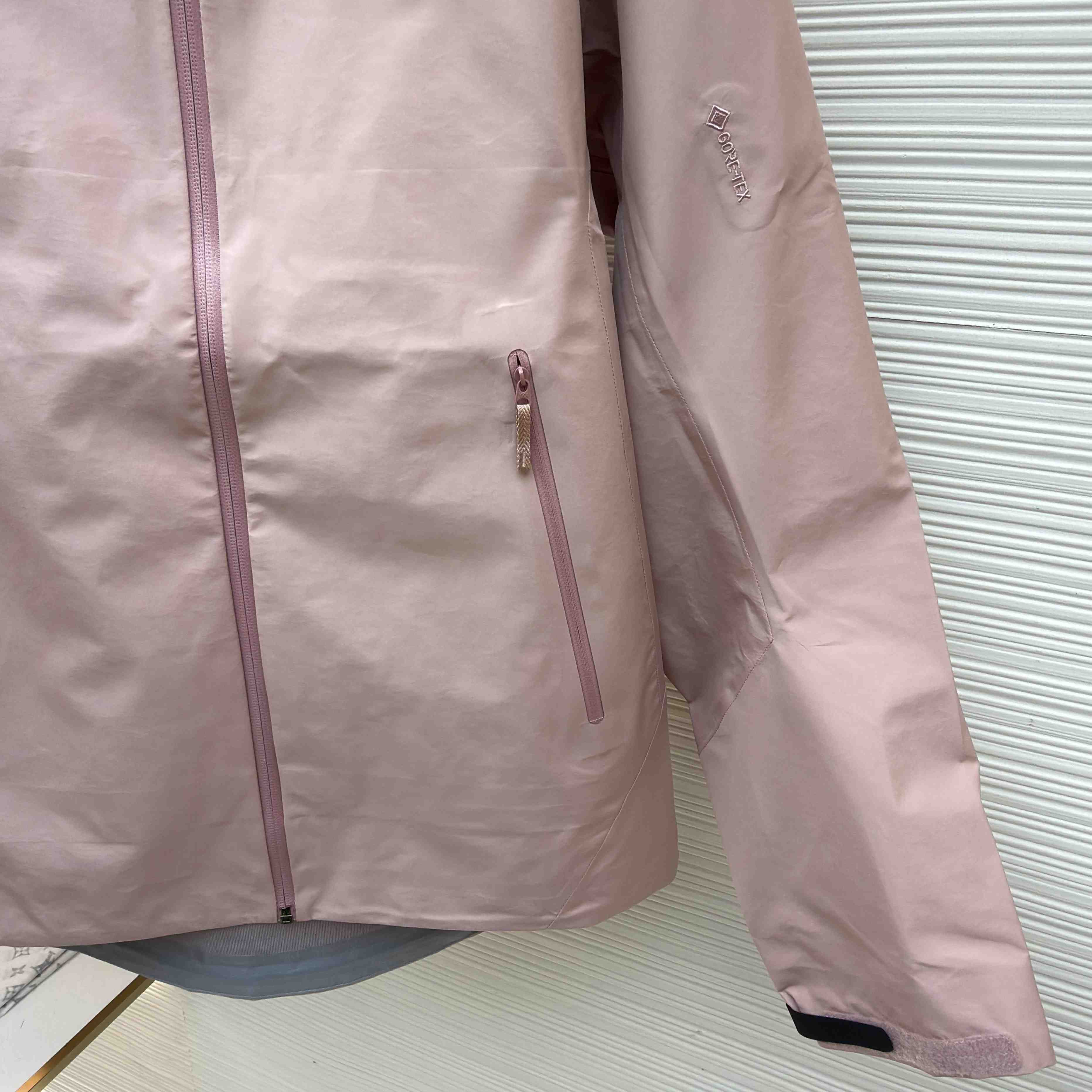 Arc'teryx Beta LT Jacket  - DesignerGu