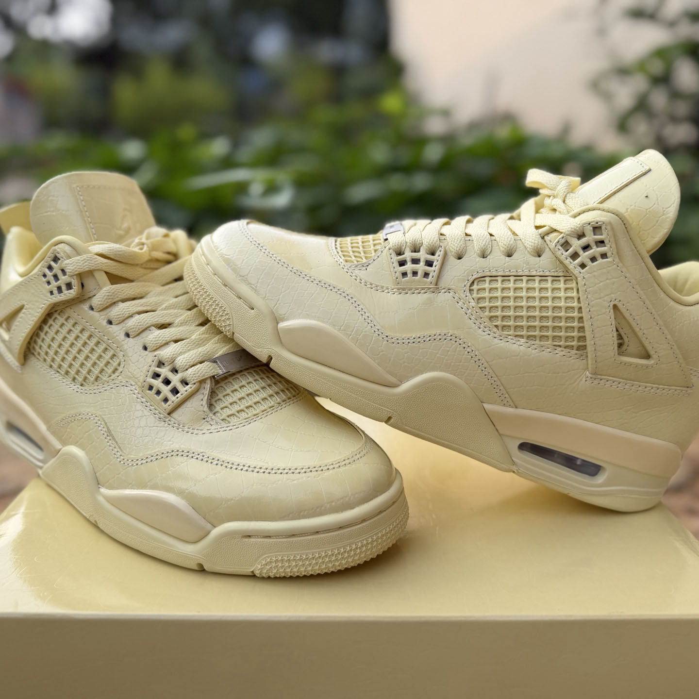 Jordan × J. Balvin Ai1r Jordan 4  IW2872-700 - DesignerGu