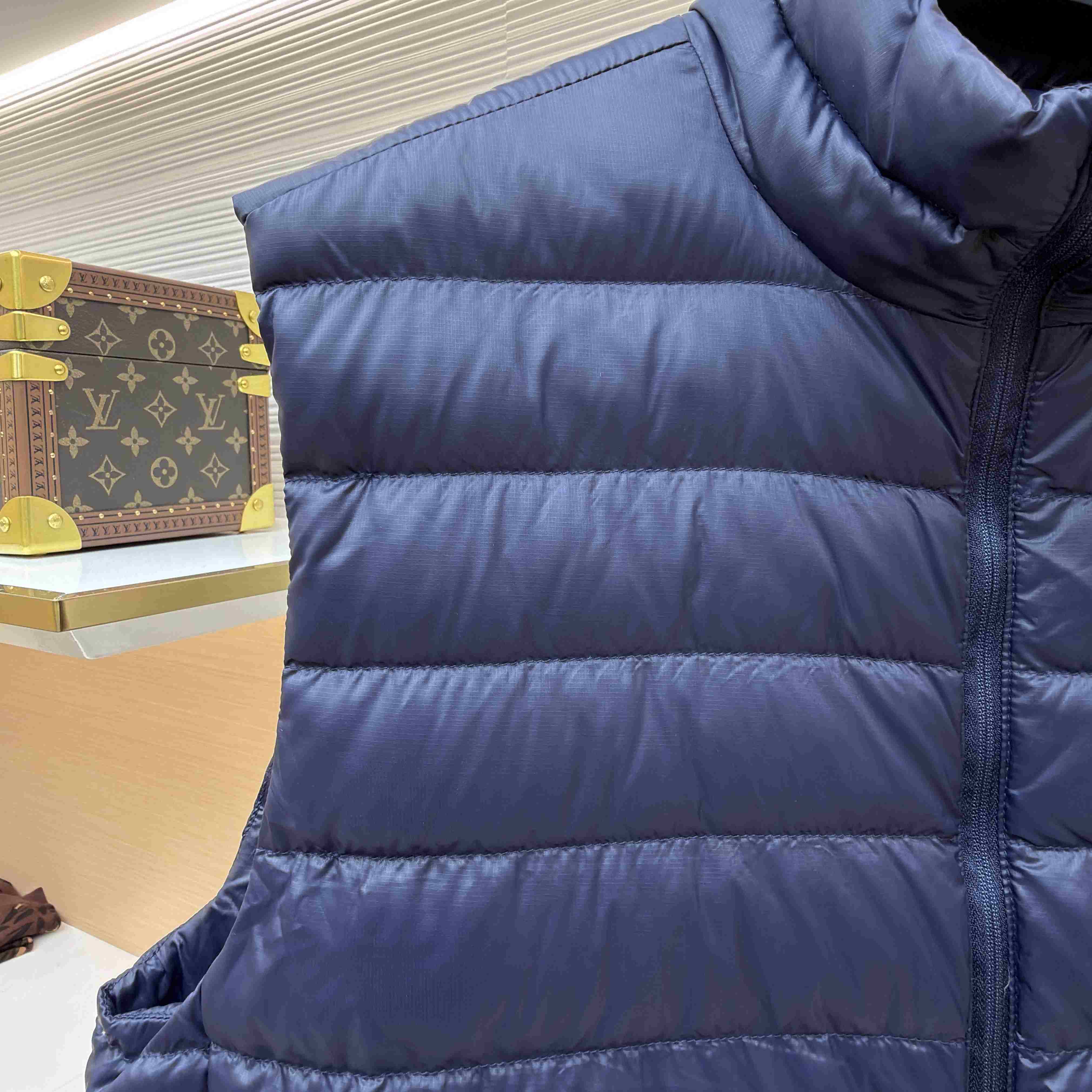 Canada Goose Stratus Padded Gilet - DesignerGu