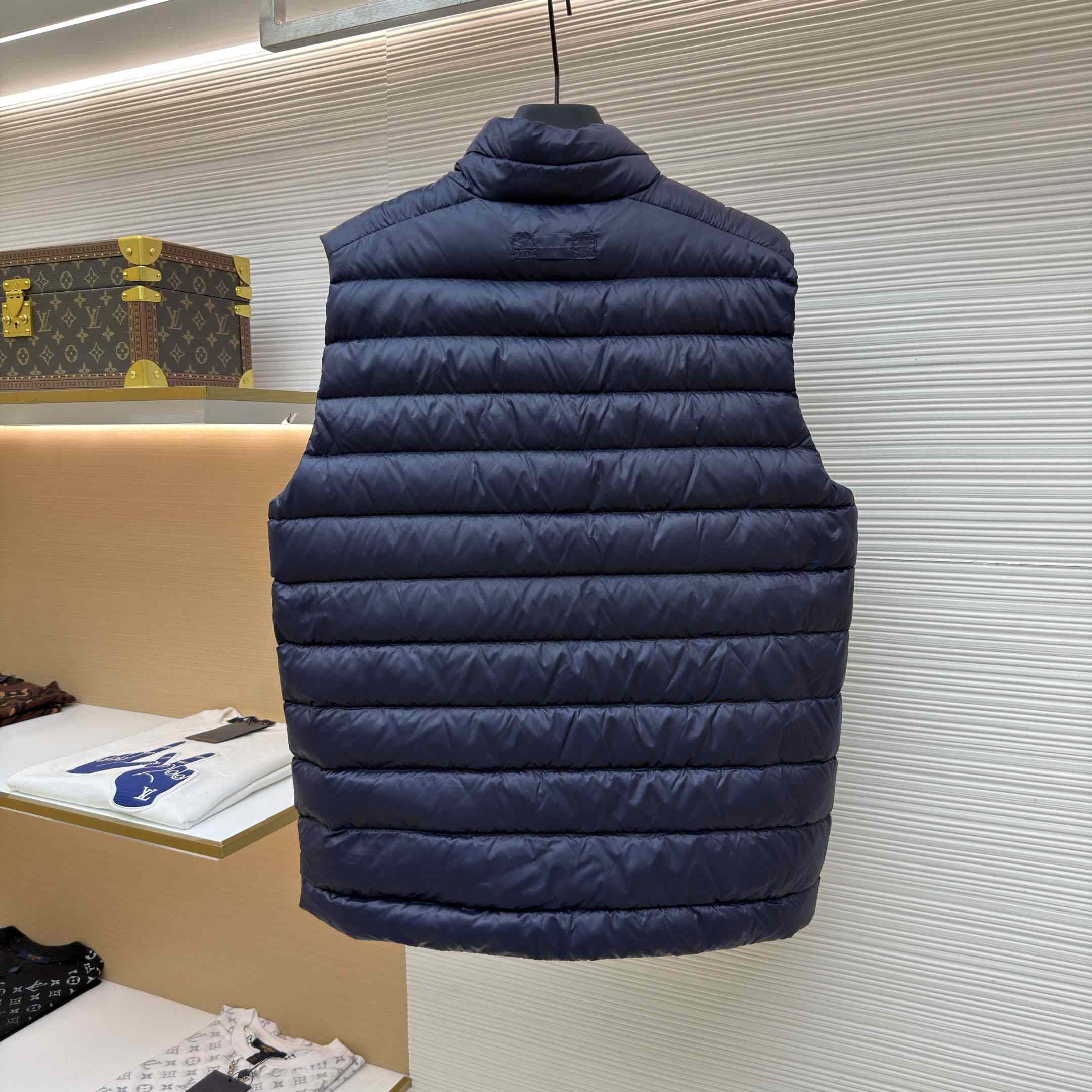 Canada Goose Stratus Padded Gilet - DesignerGu