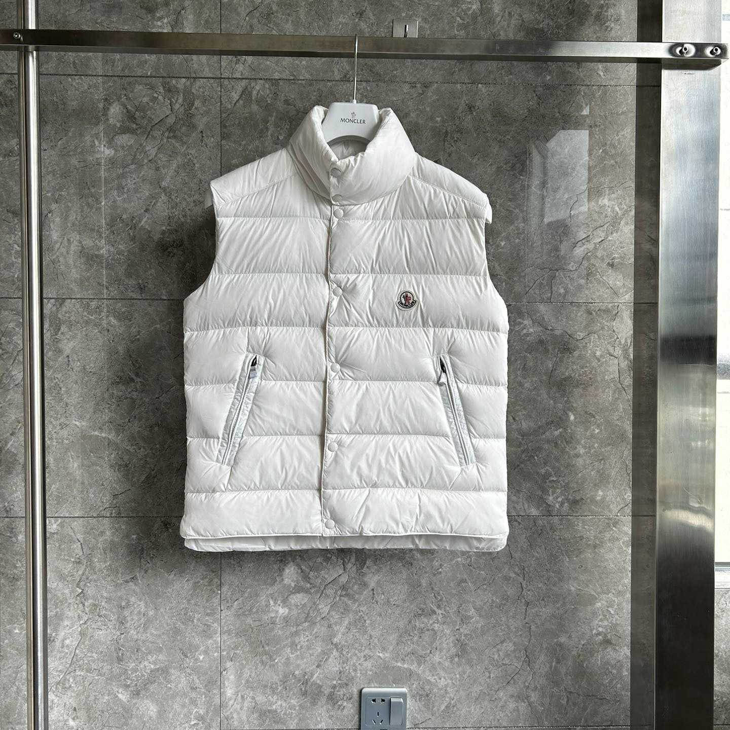 Moncler Tib Down Vest - DesignerGu