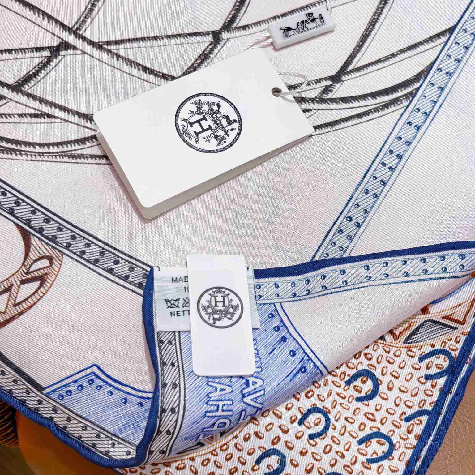 Hermes Chevaux d'Hephaistos Scarf 90 - DesignerGu