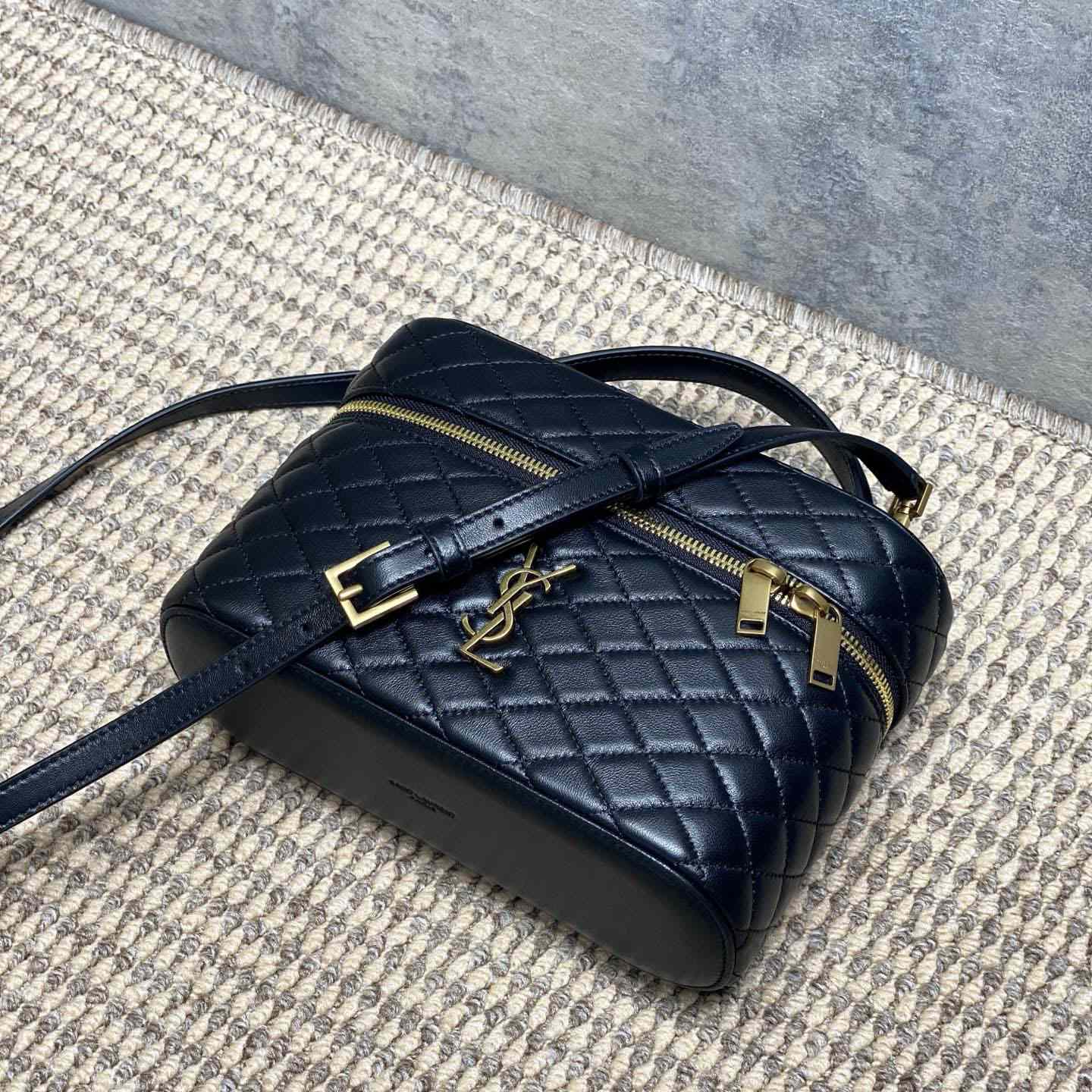 Saint Laurent GABY Vanity Large In Lambskin - DesignerGu
