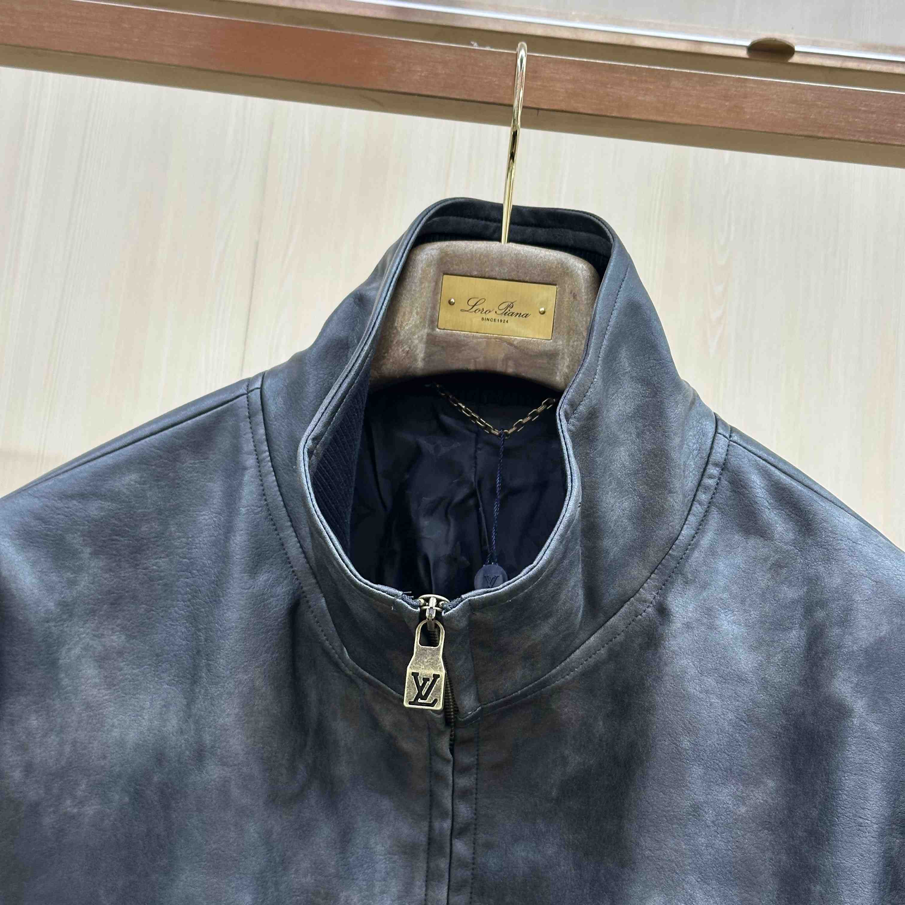 Louis Vuitton Vintage Effect Leather Track Top 1AK6UR - DesignerGu