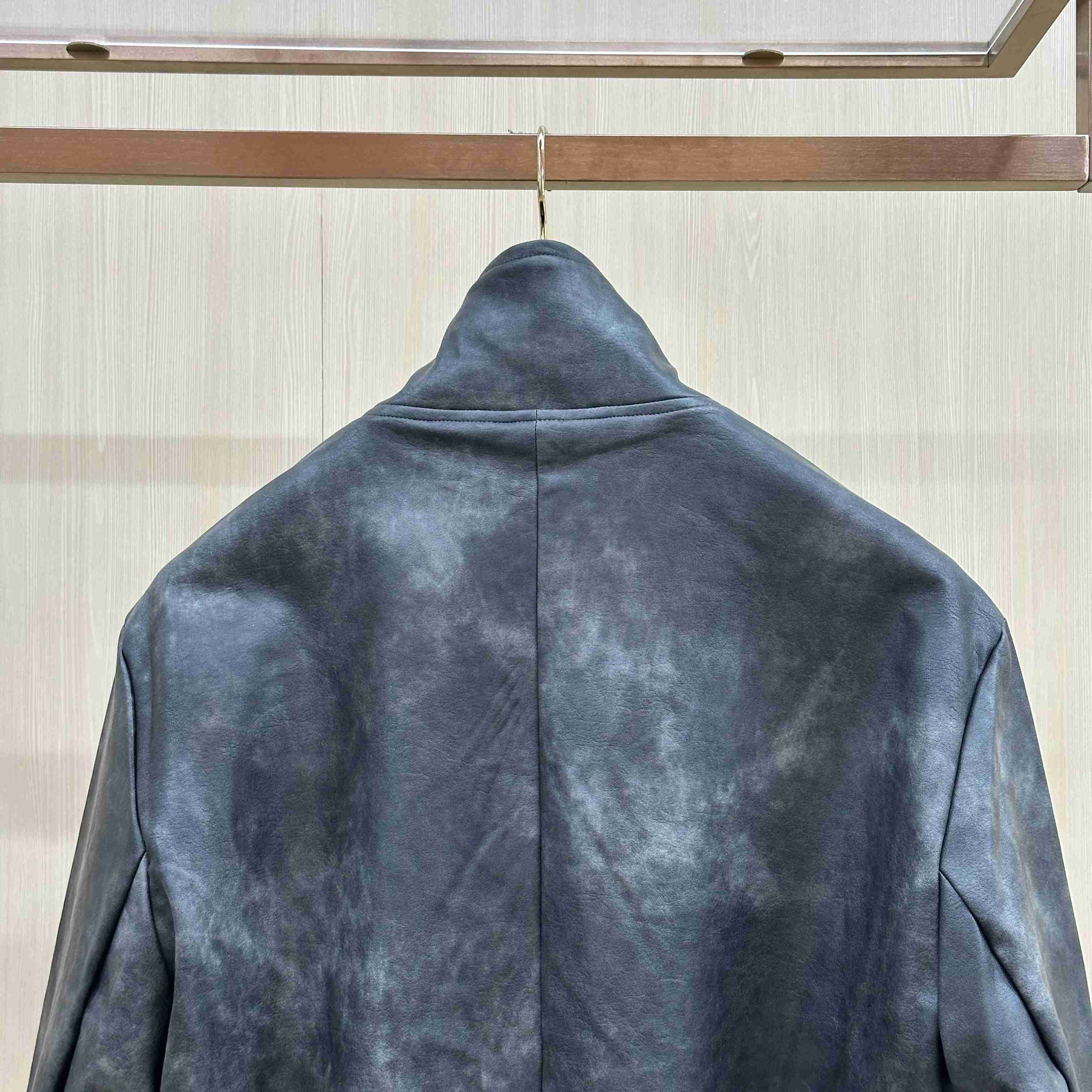 Louis Vuitton Vintage Effect Leather Track Top 1AK6UR - DesignerGu