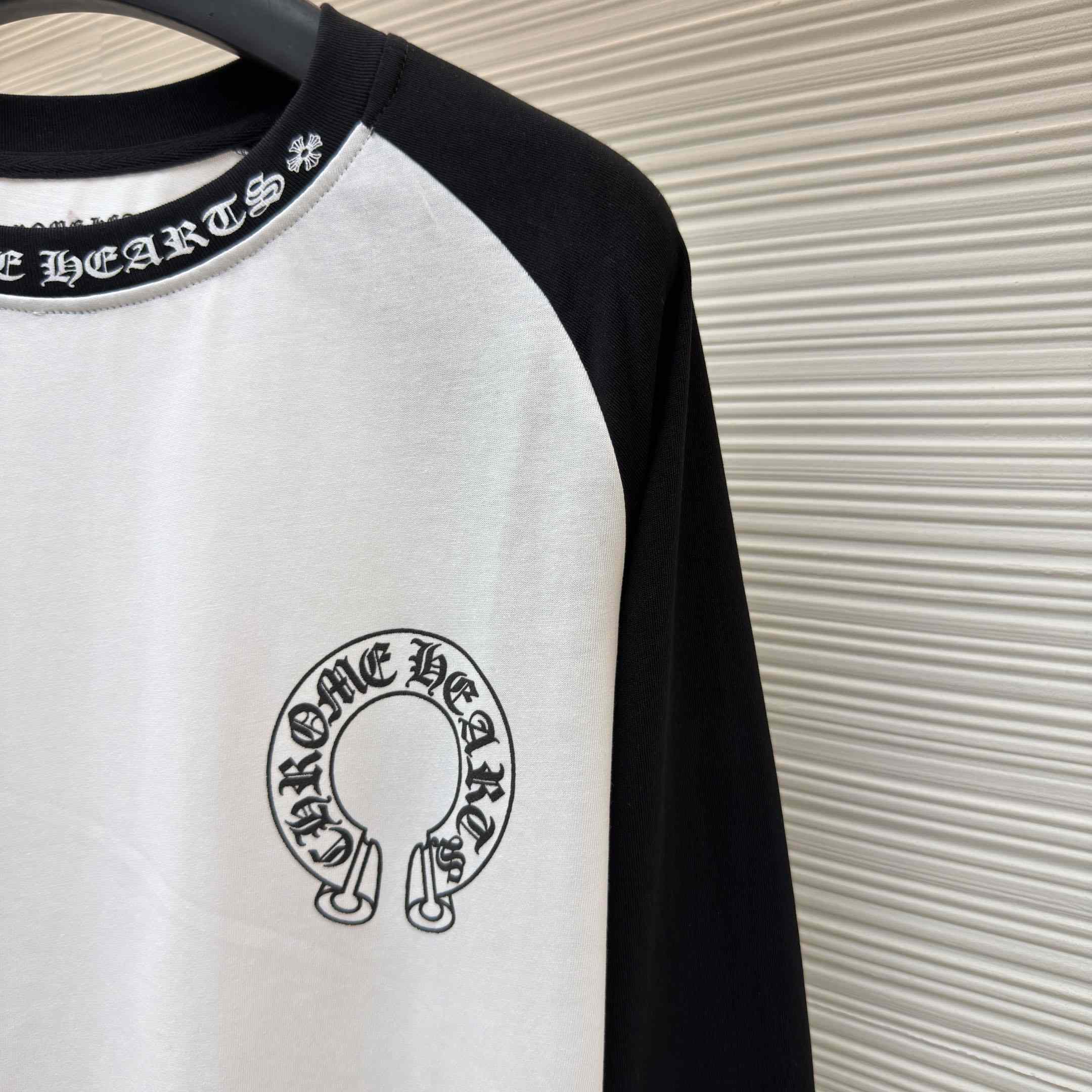 Chrome Hearts  Horseshoe Neck Logo Raglan T-Shirt - DesignerGu