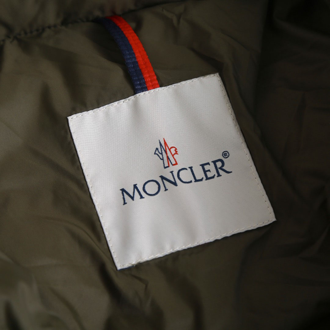Moncler Asurel Geometric Quilted Short Down Jacket - DesignerGu