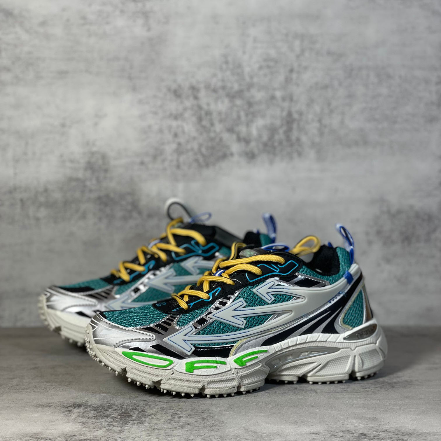 Off-White Be Right Back Paris Sneakers - DesignerGu