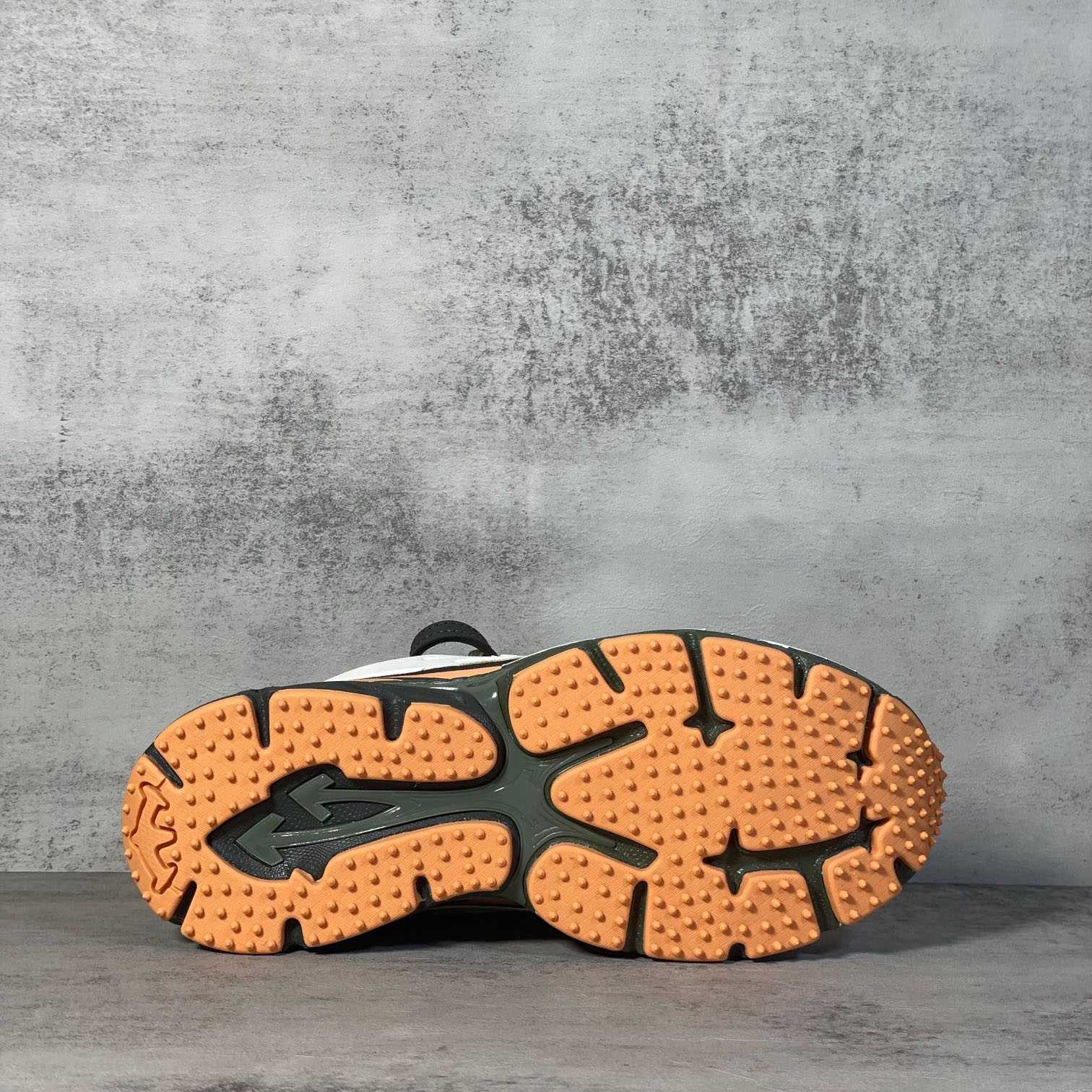 Off-White Be Right Back 'Military Green Peach' Sneakers - DesignerGu