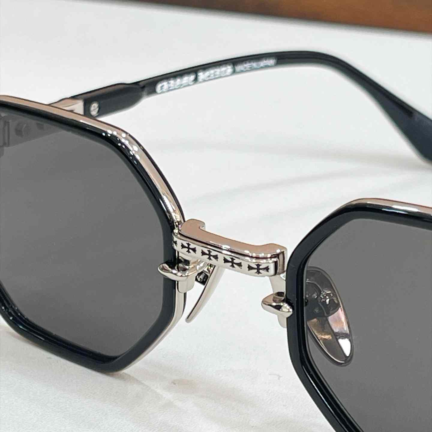 Chrome Hearts TATTERS Sunglasses - DesignerGu