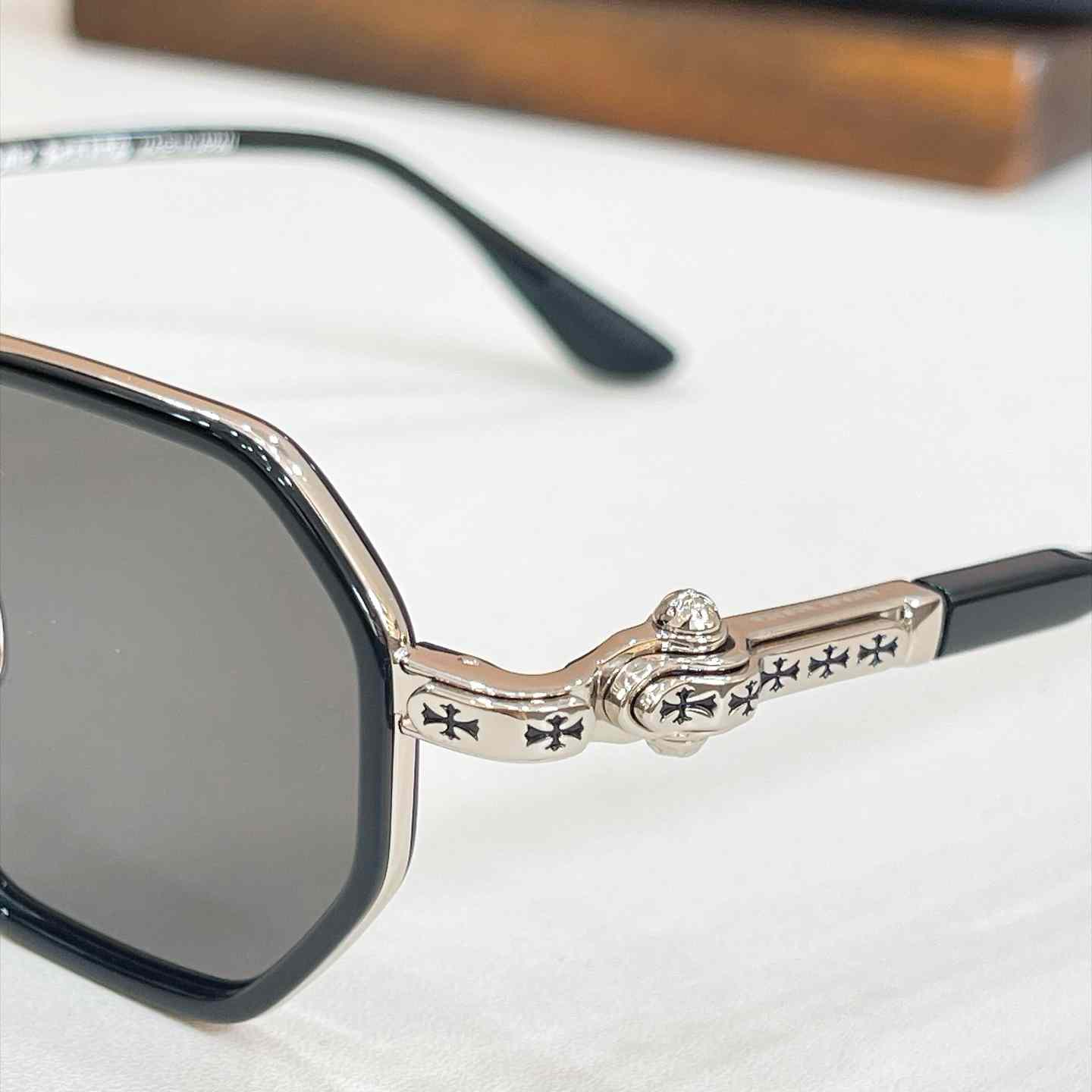 Chrome Hearts TATTERS Sunglasses - DesignerGu