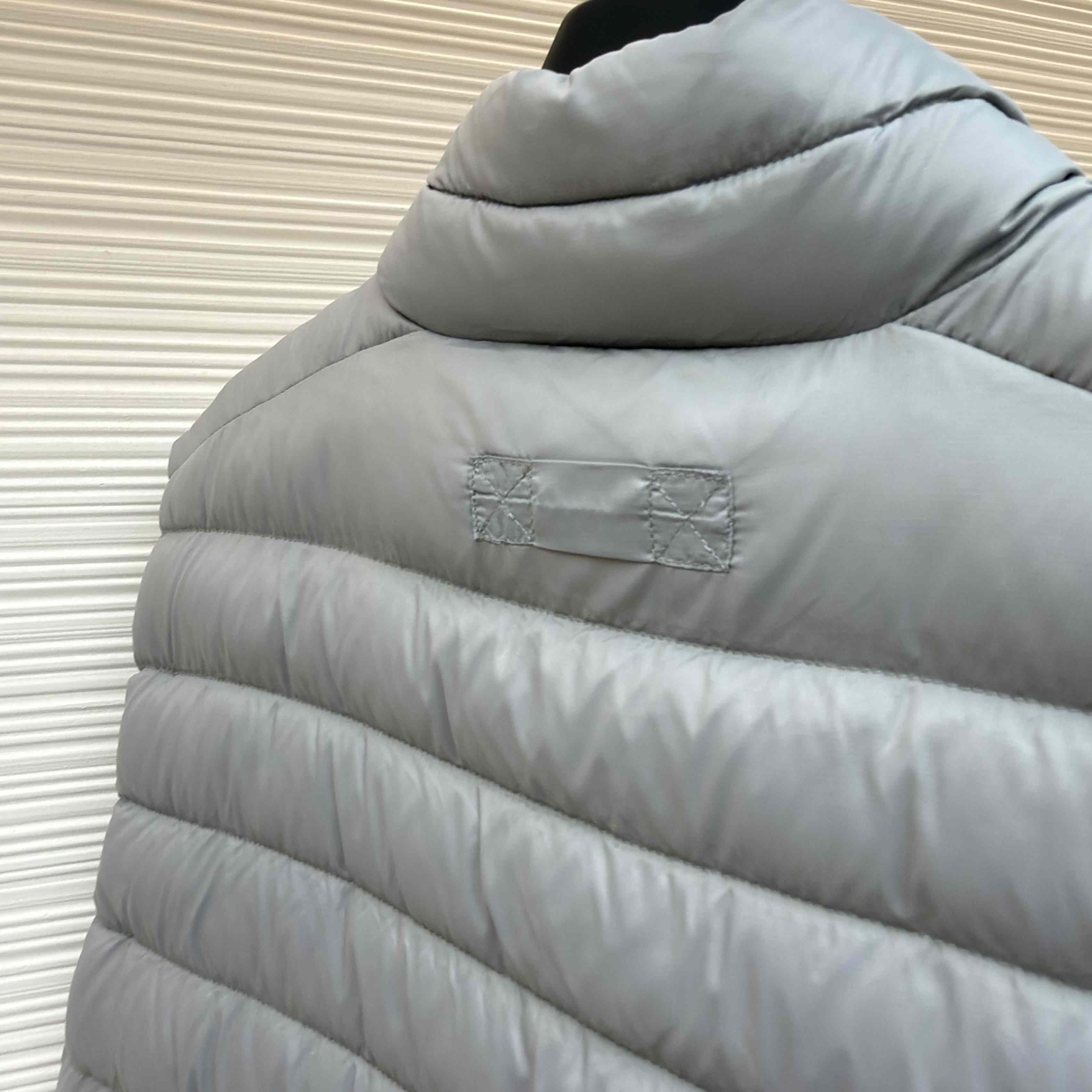 Canada Goose Stratus Padded Gilet - DesignerGu