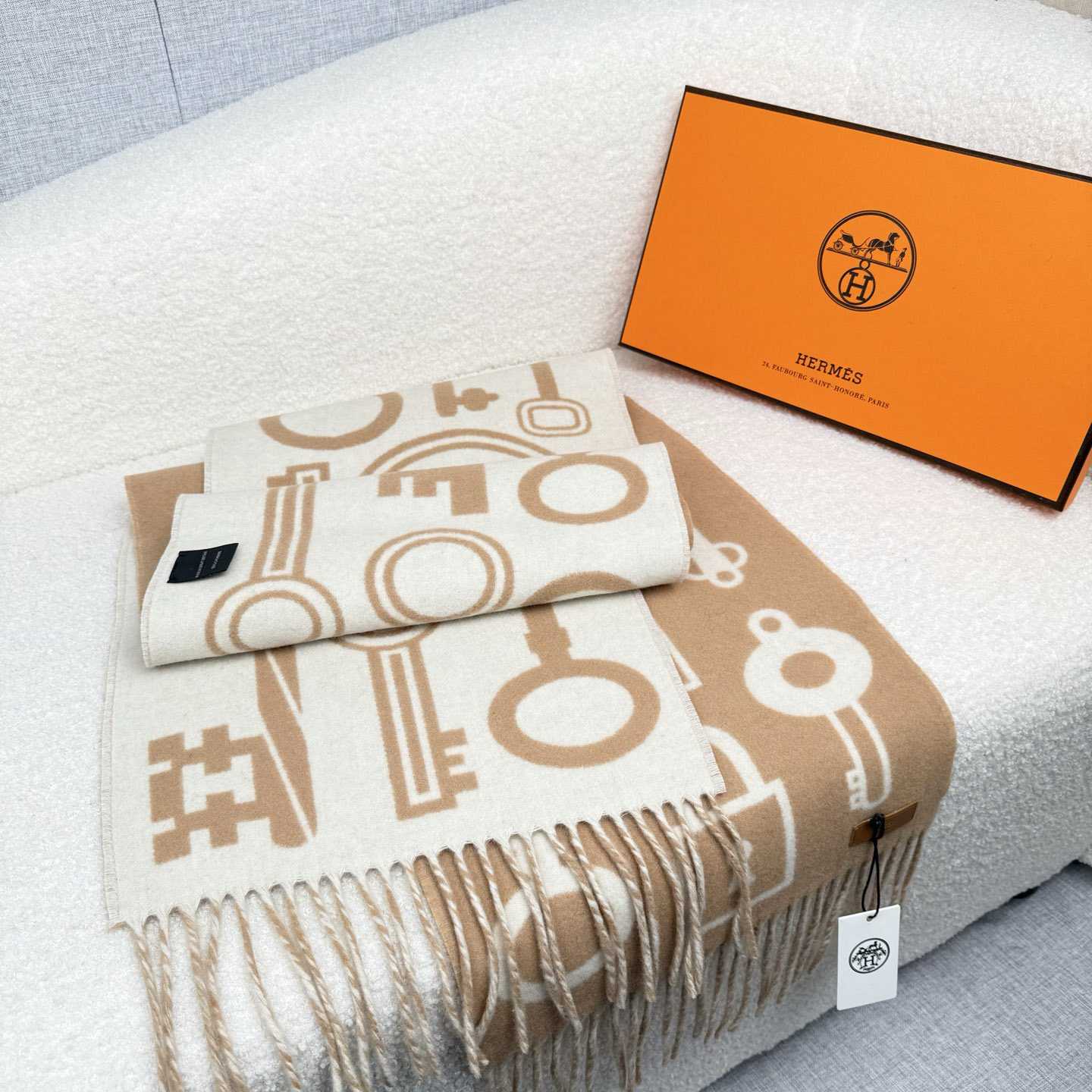 Hermes Casaque Porte-Clefs Scarf - DesignerGu