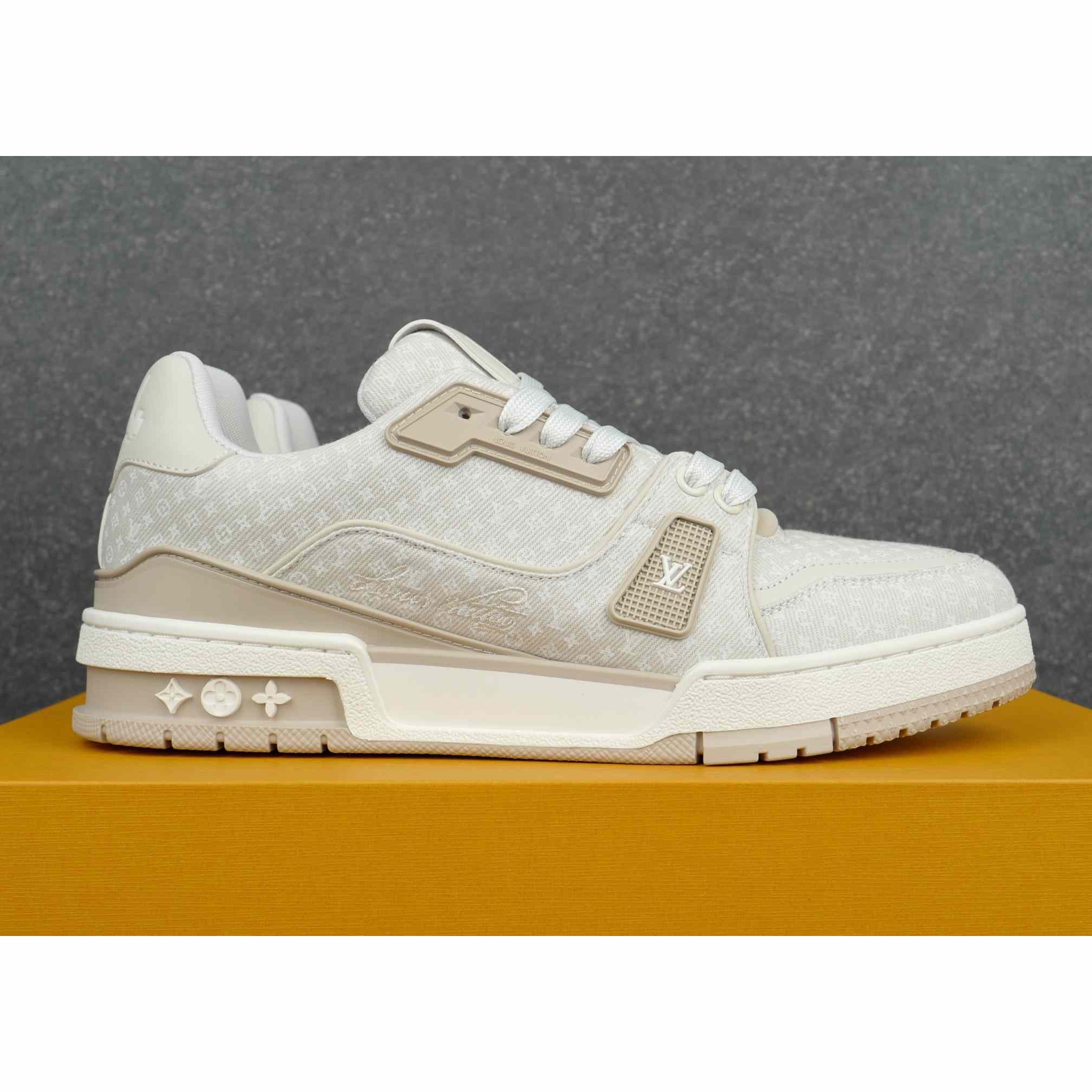 Louis Vuitton LV Trainer Sneaker 1AKQ4W - DesignerGu