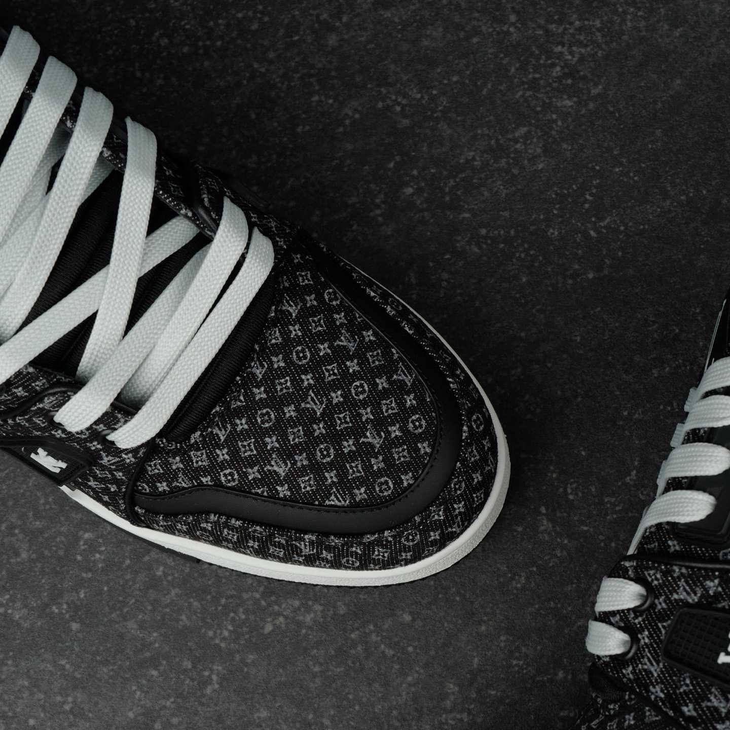 Louis Vuitton LV Trainer Sneaker 1AKPC9 - DesignerGu