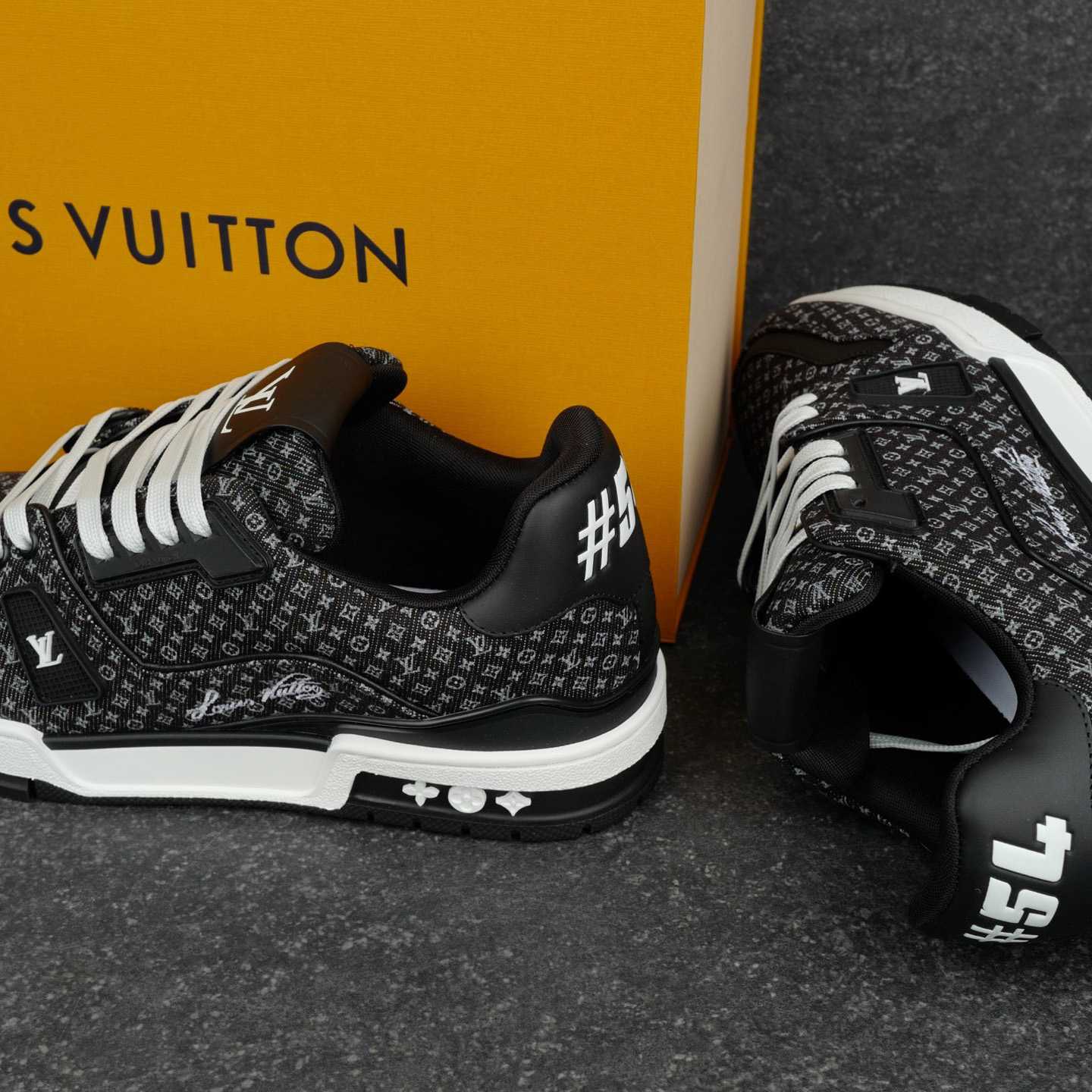 Louis Vuitton LV Trainer Sneaker 1AKPC9 - DesignerGu