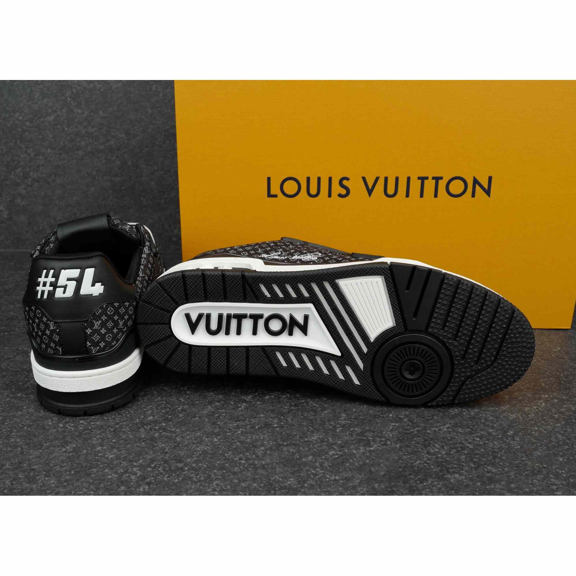 Louis Vuitton LV Trainer Sneaker 1AKPC9 - DesignerGu