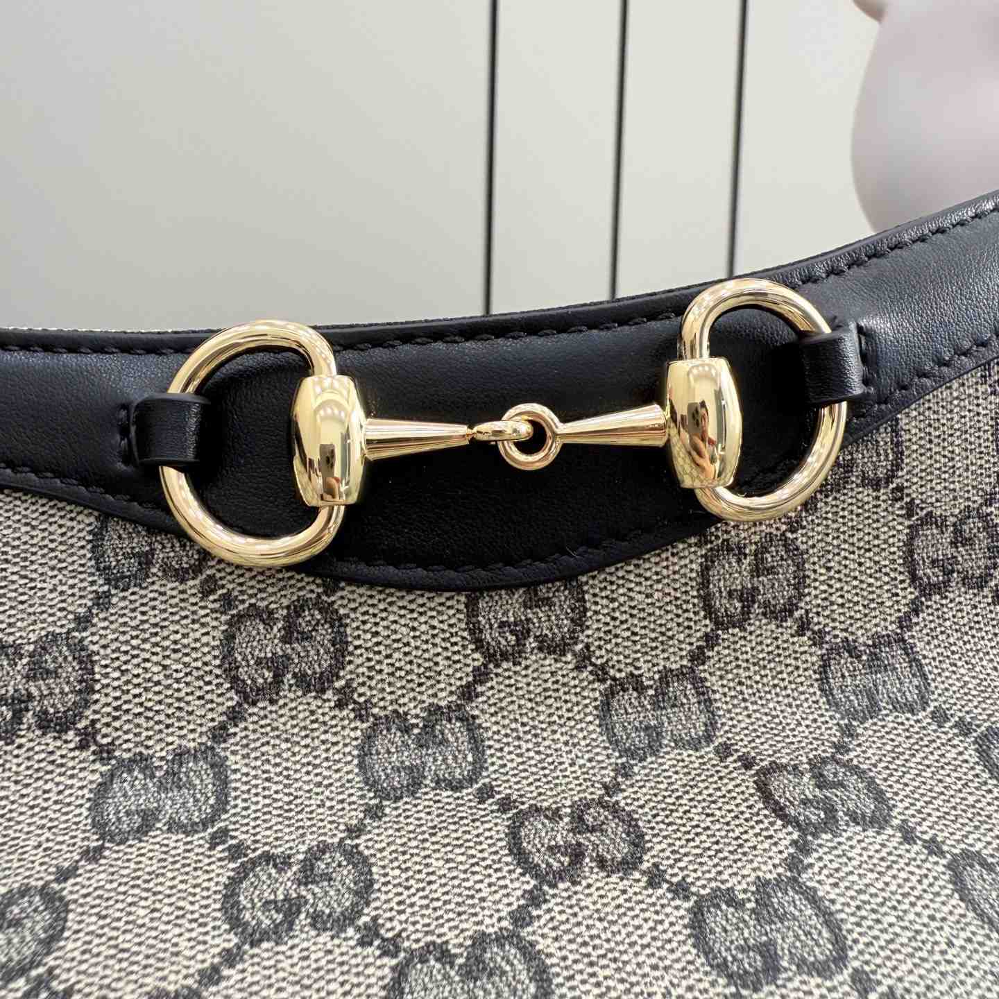 Gucci Starlet Large Shoulder Bag A00CI2 - DesignerGu