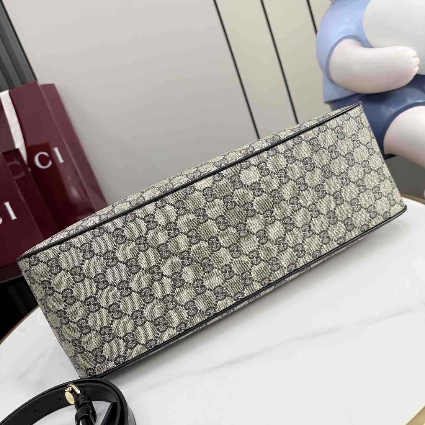 Gucci Starlet Large Shoulder Bag A00CI2 - DesignerGu