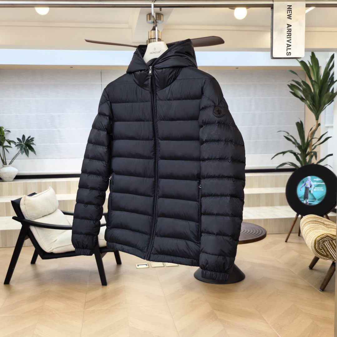 Moncler Solienn Hooded Short Down Jacket - DesignerGu