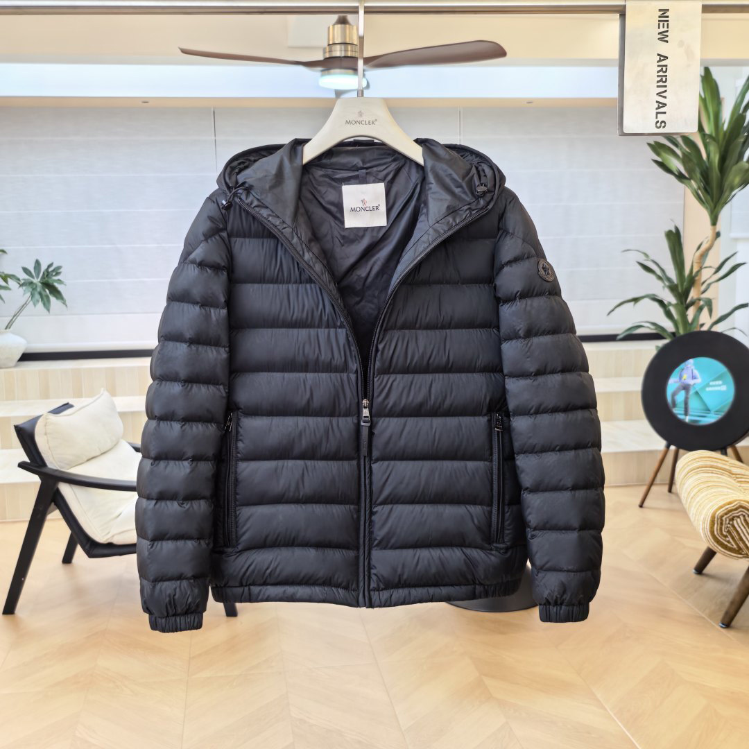 Moncler Solienn Hooded Short Down Jacket - DesignerGu