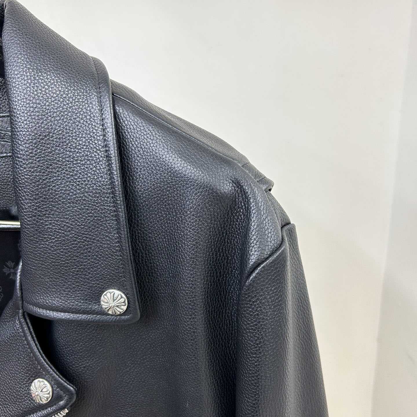 Chrome Hearts Classic Moto Filigree Cross Leather Jacket - DesignerGu