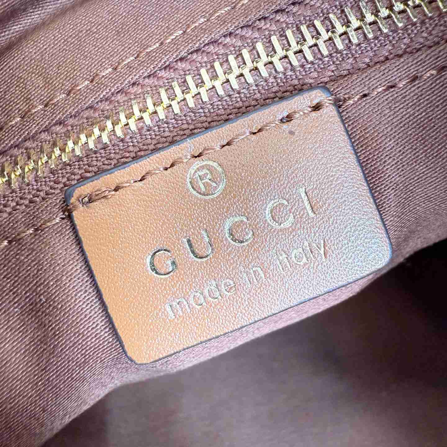Gucci Starlet Large Shoulder Bag A00CI2 - DesignerGu