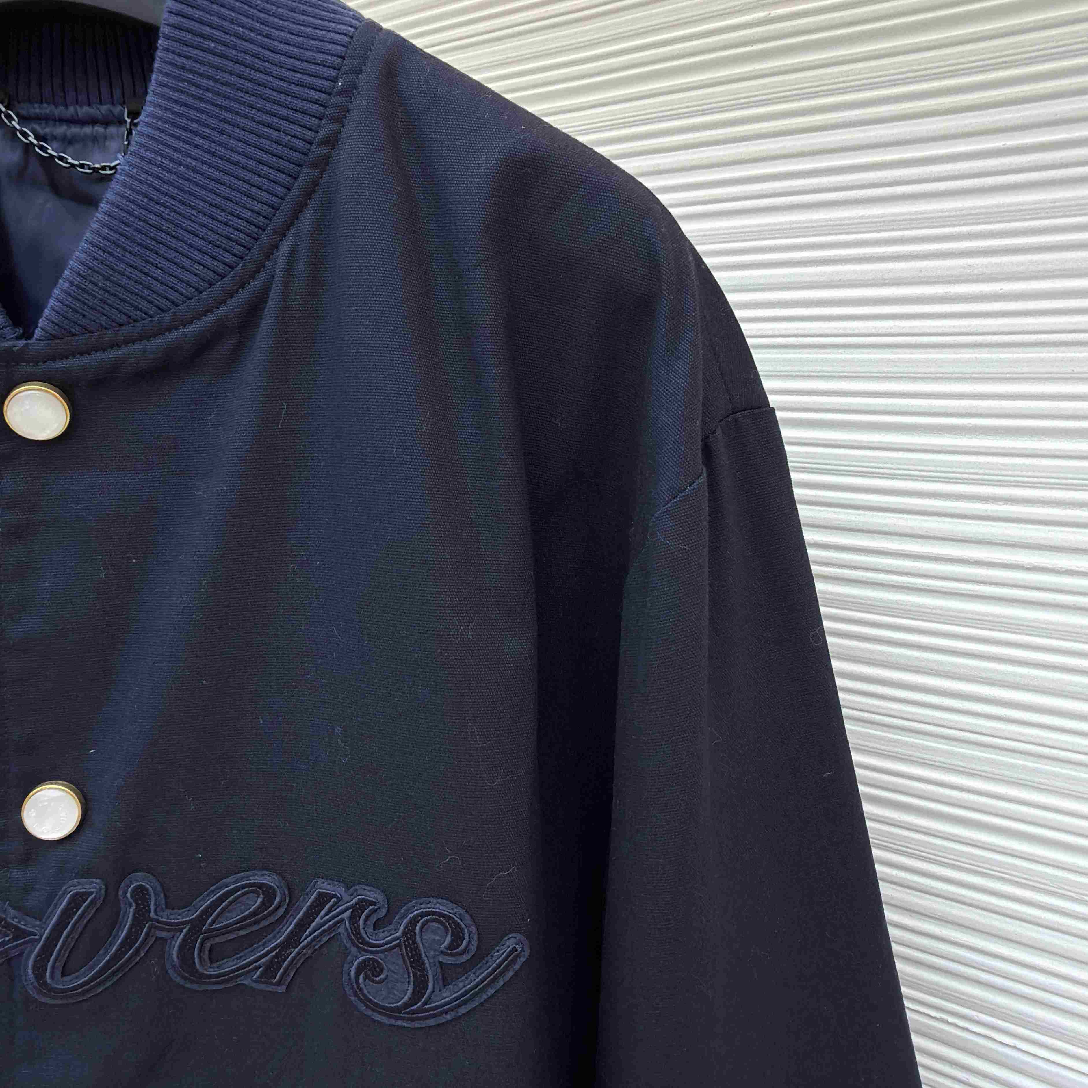 Louis Vuitton LV Lovers Bomber 1AGHW7 - DesignerGu