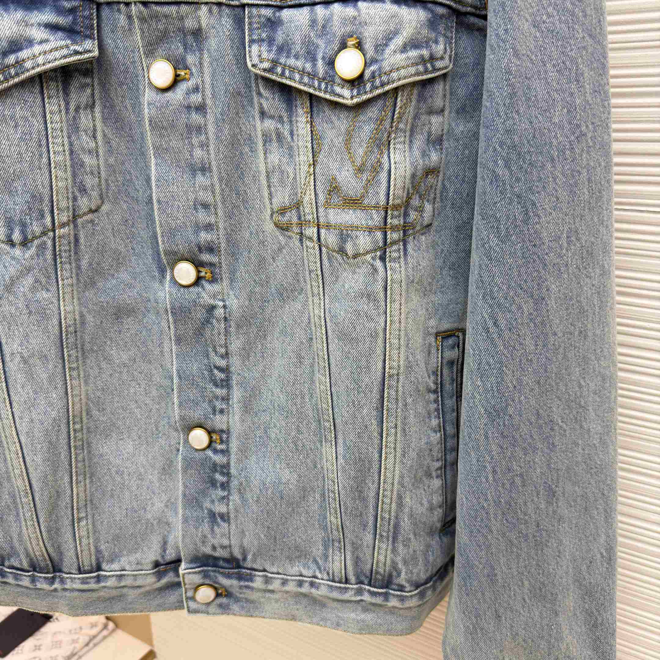 Louis Vuitton Chinese Valentine’s Day LV Denim Trucker Jacket 1AKOSU - DesignerGu