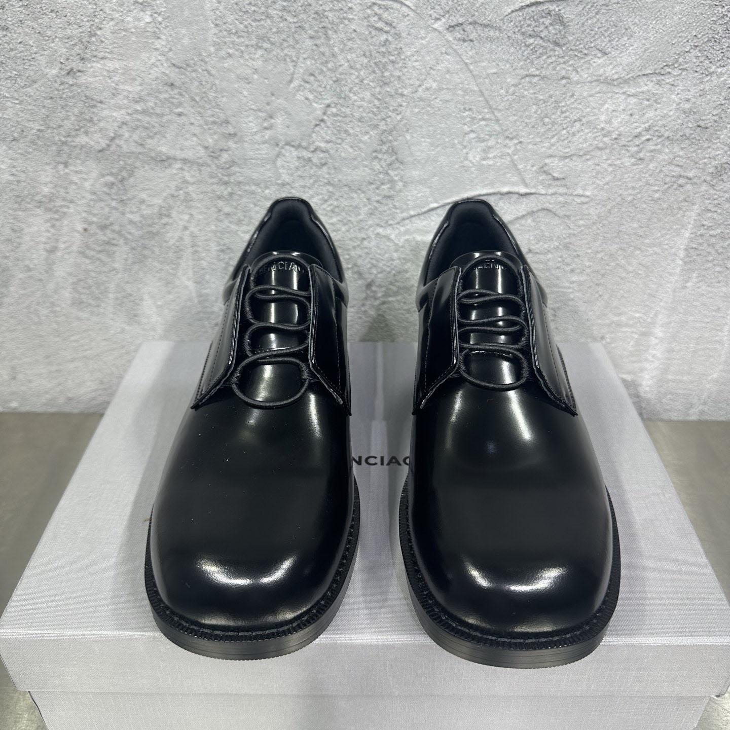 Balenciaga Comfy Derby In Black - DesignerGu