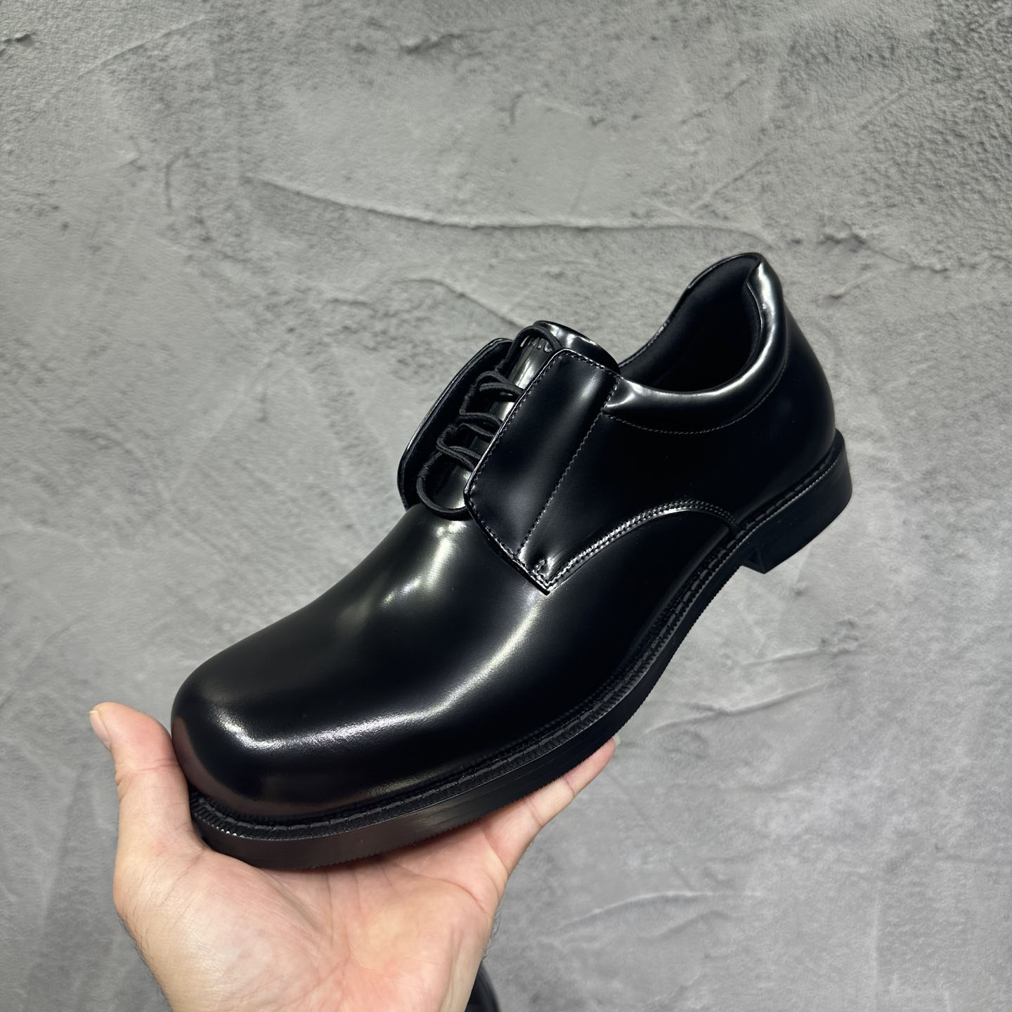 Balenciaga Comfy Derby In Black - DesignerGu