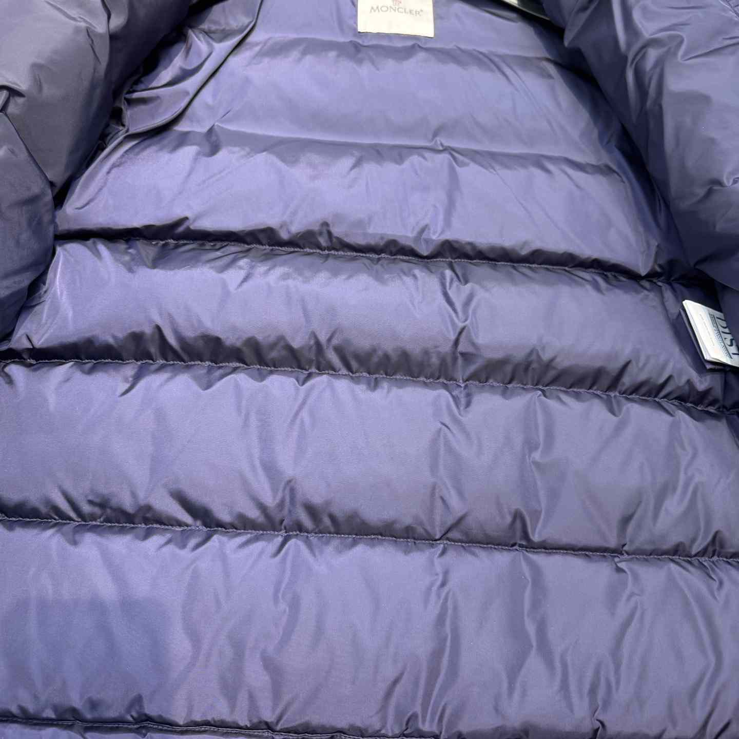 Moncler Maya Matte Short Down Jacket - DesignerGu
